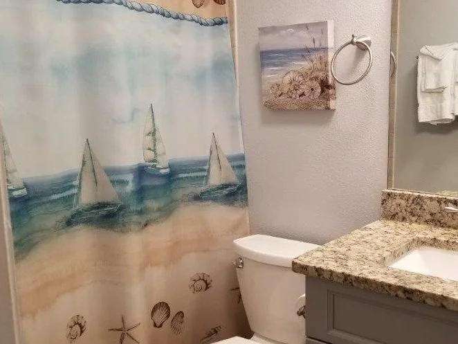 8A-2nd bath.jpg