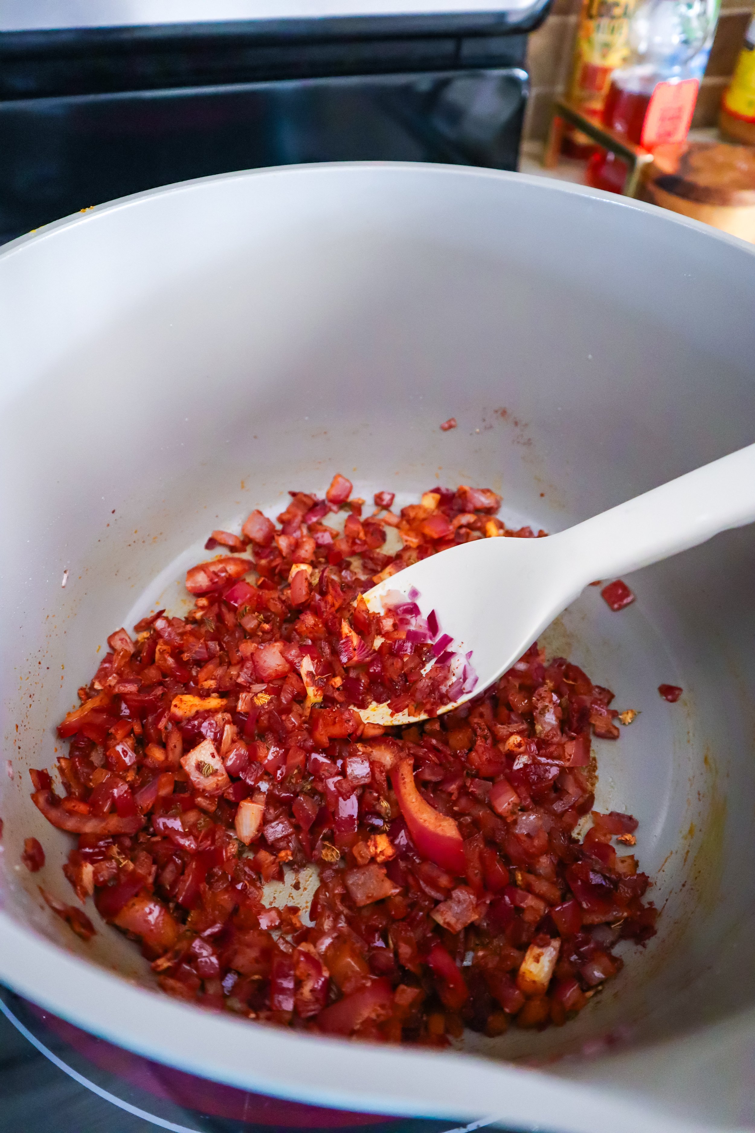 Bloom the spices vegetarian chili recipe - Jazzleaf.JPG