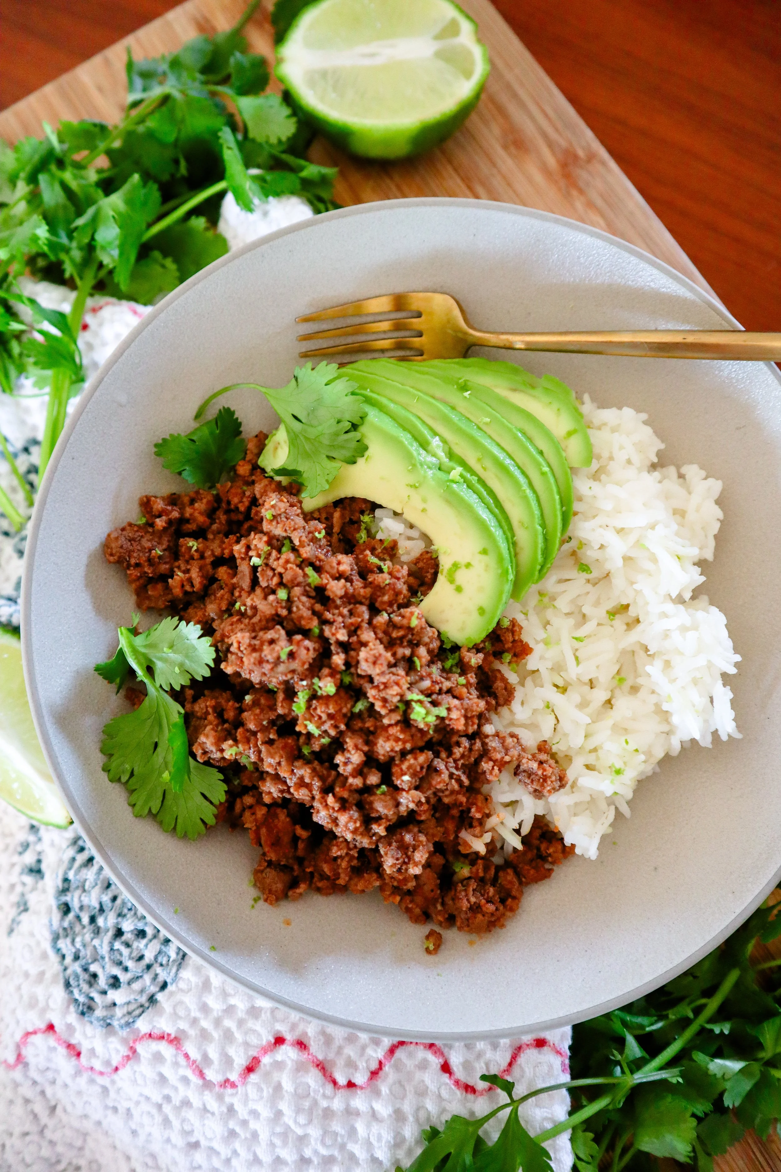 Easy Ground Beef and Rice Bowls Recipe