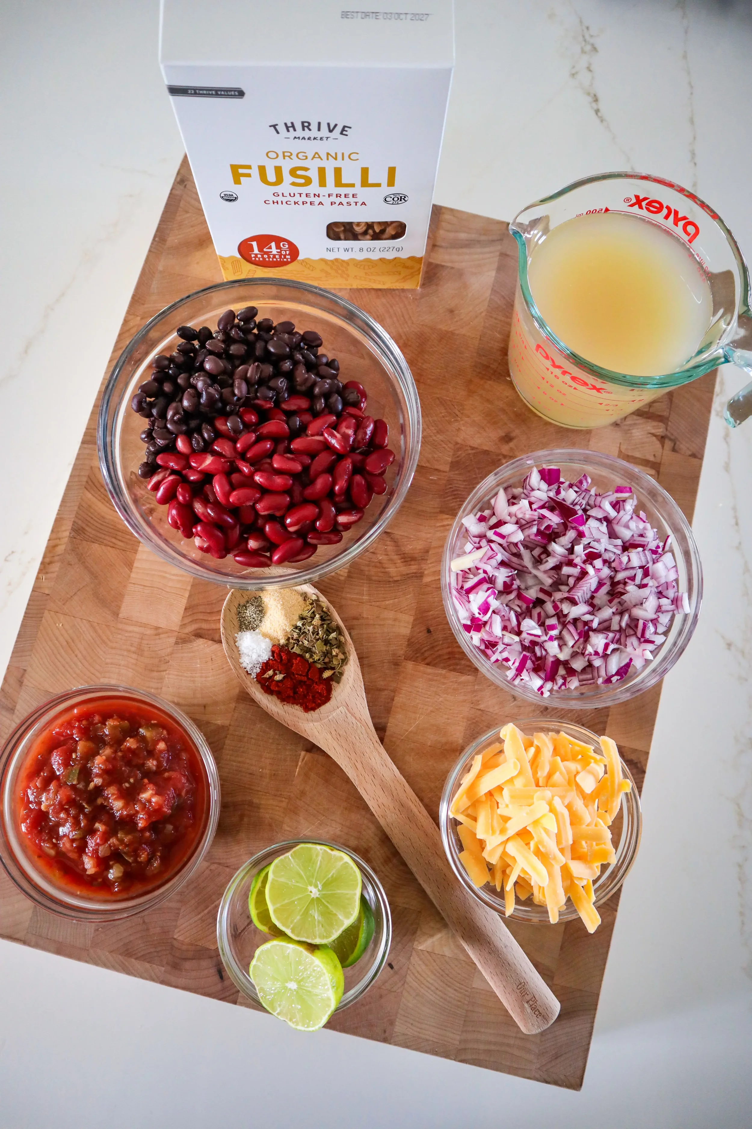 Ingredients for vegetarian chili recipe - Jazzleaf
