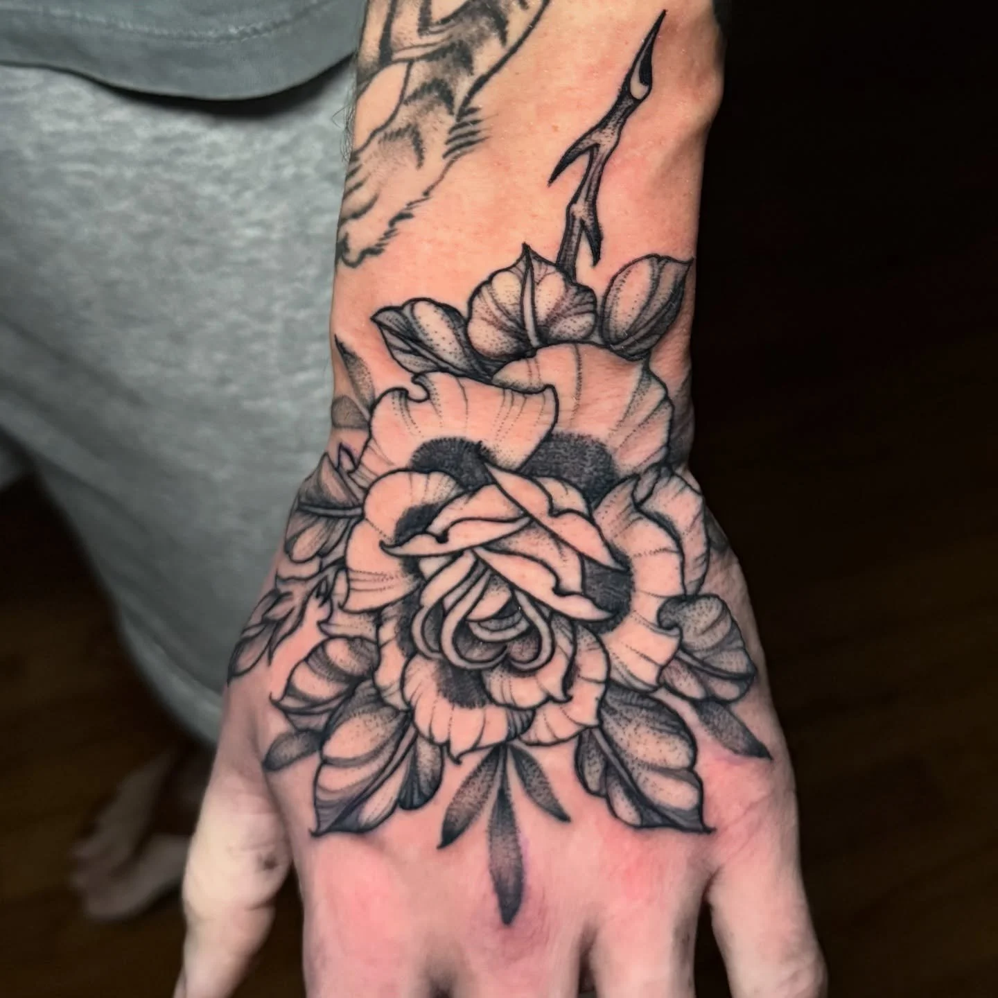 Rose hand tattoo from some time back. Still playing catch up on posts! Thanks so much! Had an amazing time making this ❤️ #athensgaartists #athensgatattooartist #athensgatattoo #blackwork #neotradtattoo #handtattoos #tattoolove #rosetattoo #traditina