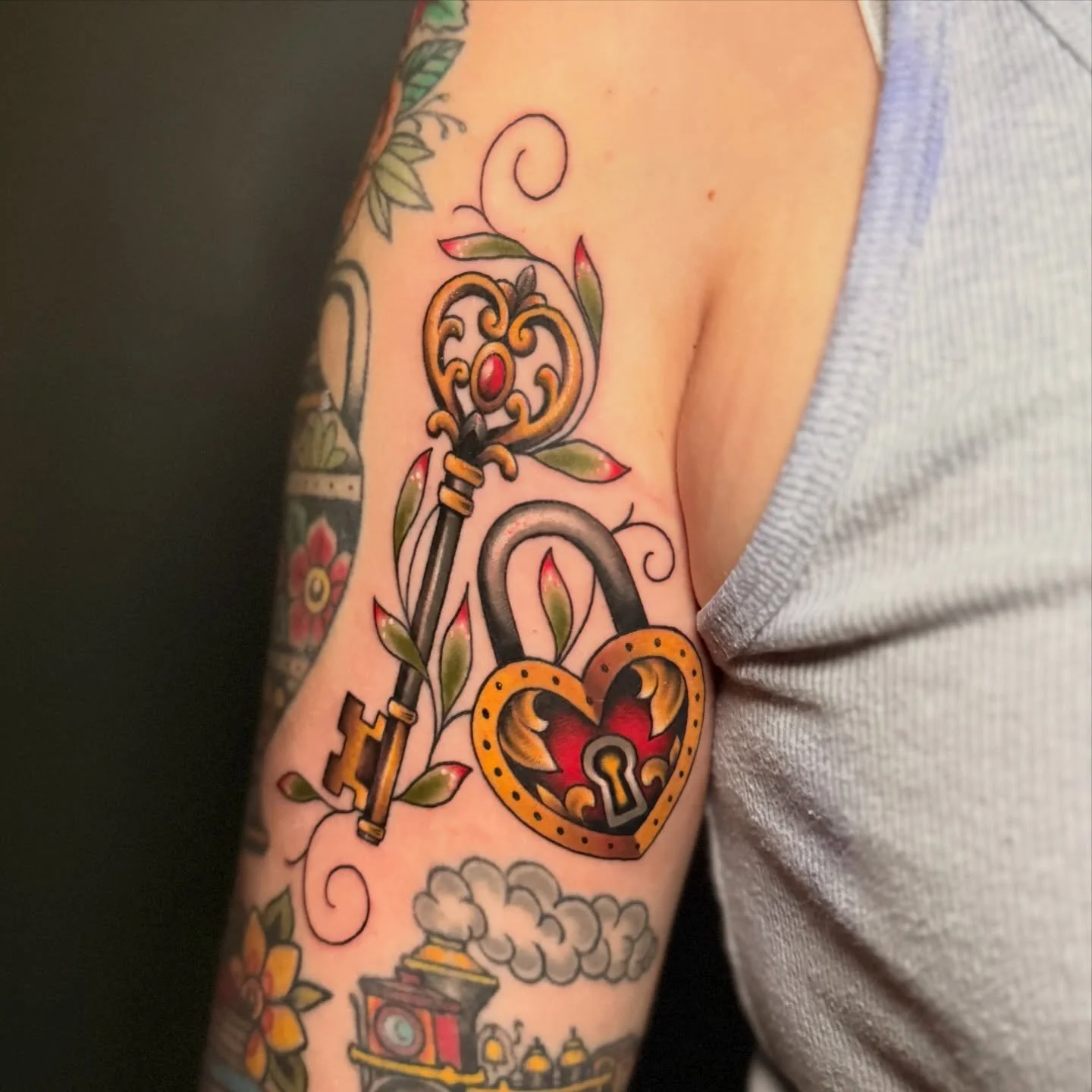Fun lock and key filler for this lovely client. Thanks so much! Books open for April! #athensgatattooartist #atltattooartist #atltattoos #athensgatattoo #ladytattooer