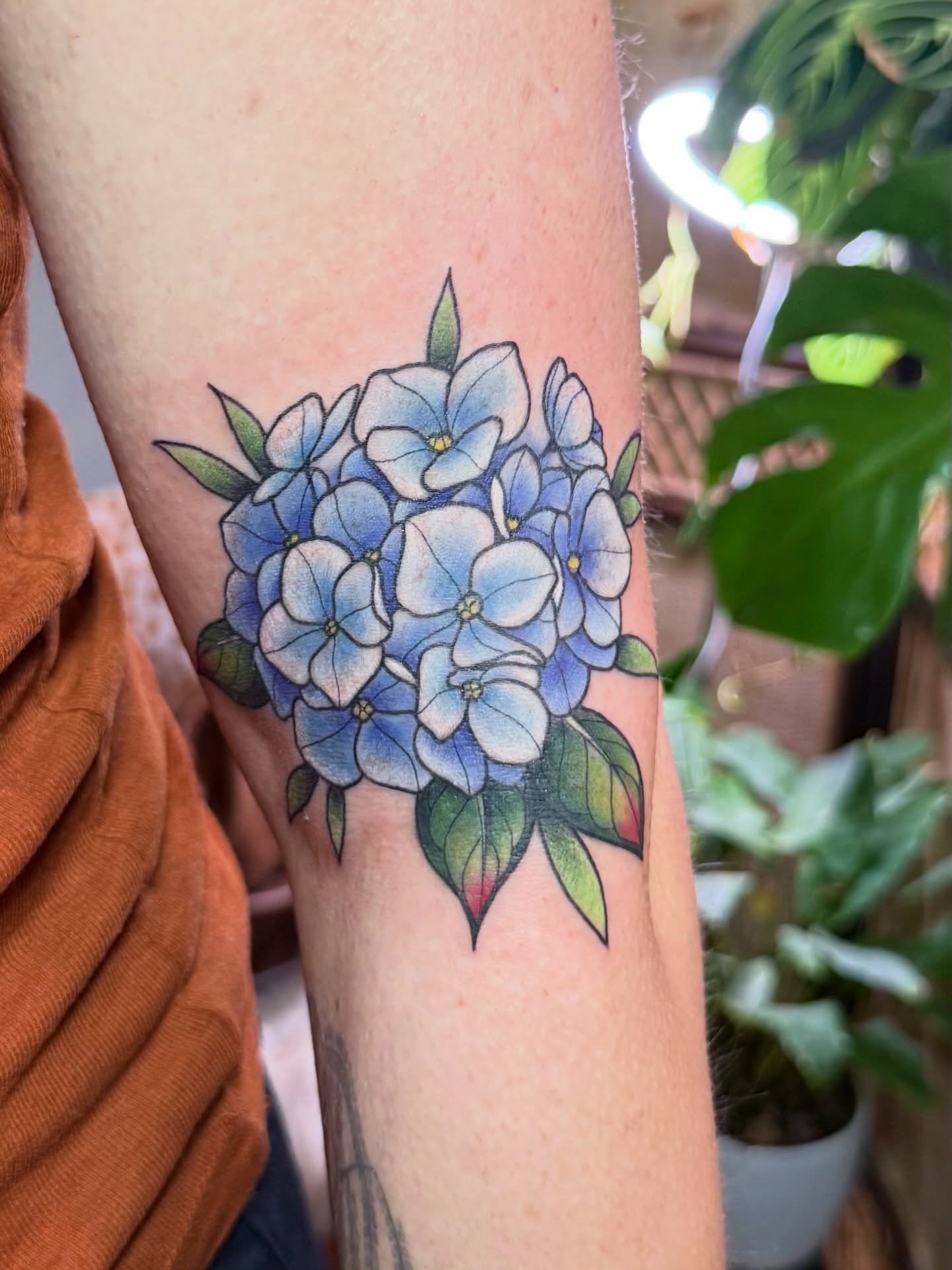 Cute hydrangea I made as part of my botanical special! $250 for this- What a DEAL!!! Anyways, why would one choose the placement in the middle of the arm? I&rsquo;m so glad you asked- because the hinge of the arm is often overlooked due to being a sm