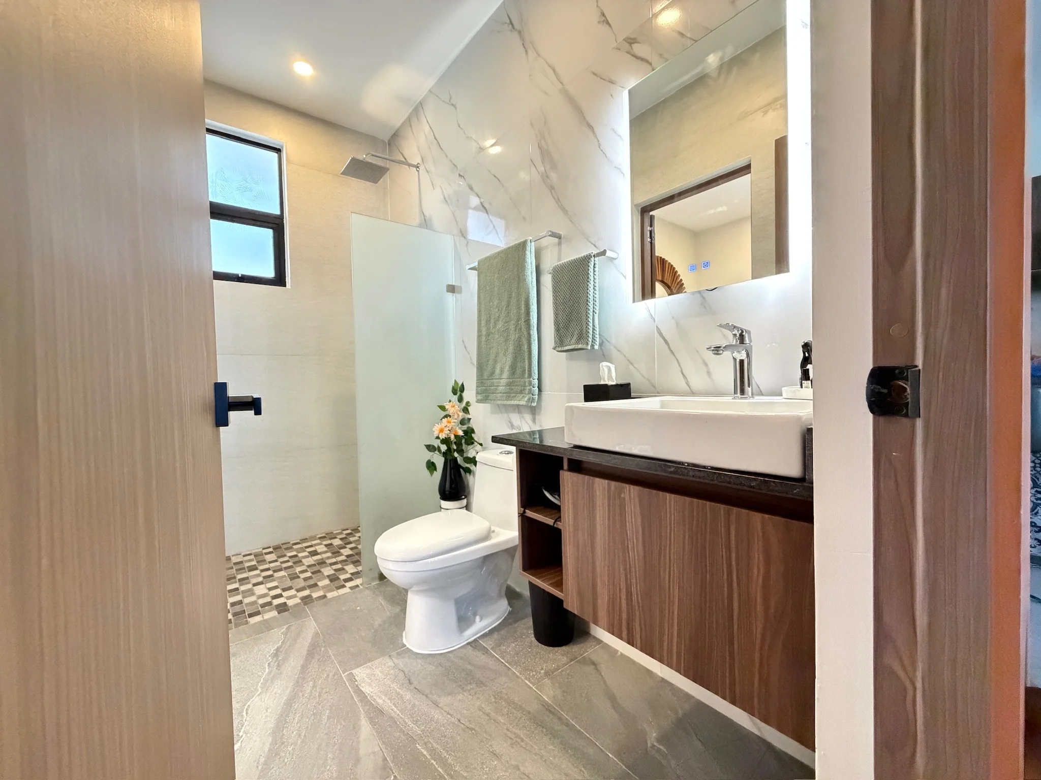 Guest Bed/Bath