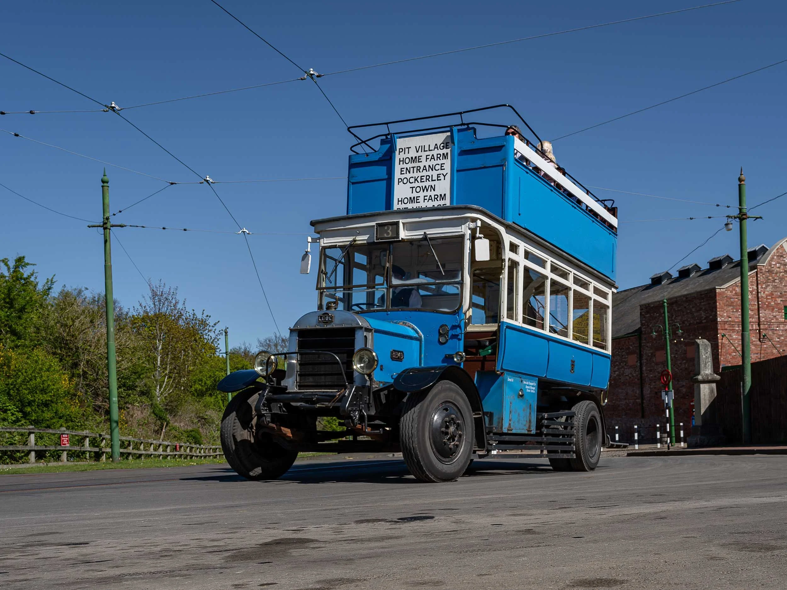 LGOC B-Type Bus | Beamish