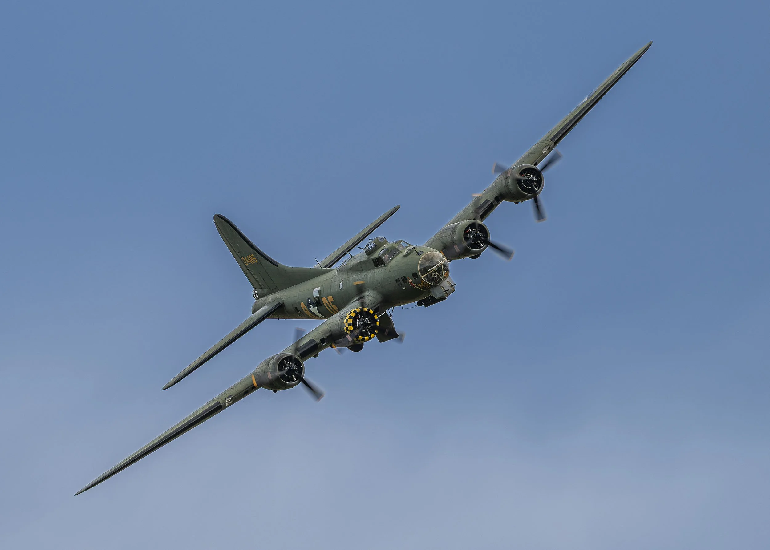 Boeing B-17 'Sally B' | Festival of Flight Airshow