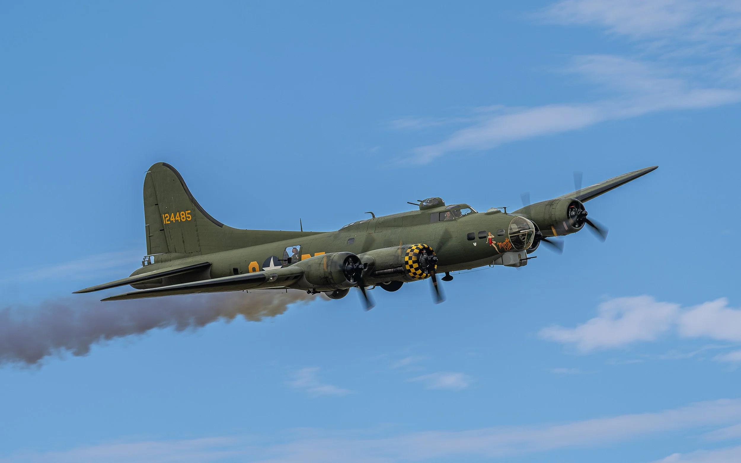 Boeing B-17 'Sally B' | Festival of Flight Airshow