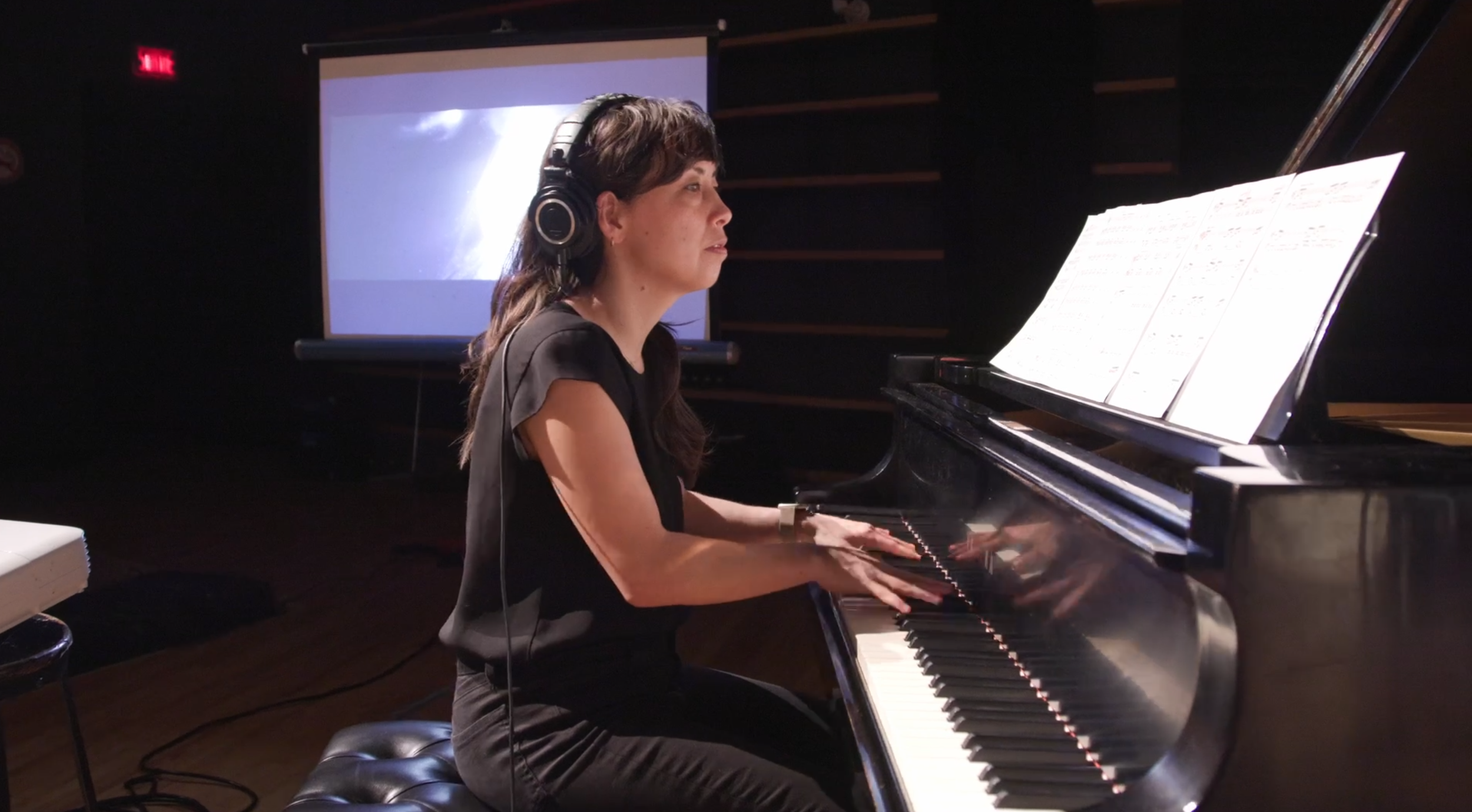 2024-11-19 11_49_18-Oldest Light performance.mov - VLC media player.png