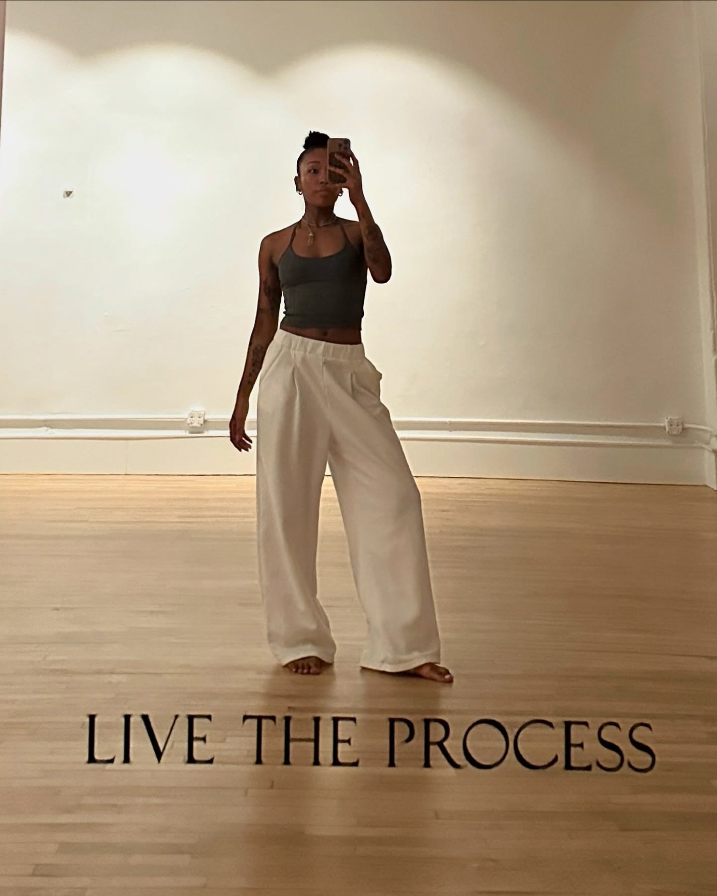 Thank you for joining my class last night at @livetheprocess ☃️🌙･:*+.Every class fulfills my heart with happiness and gratitude for all my students/ friends showing up for themselves. You have no idea how much courage, dedication, and commitment it 