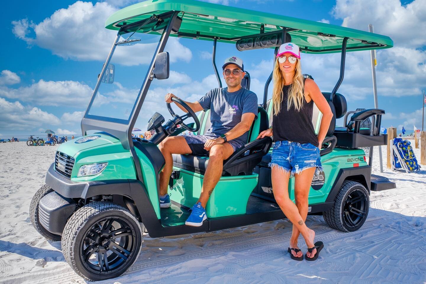 Meet Kelly and Joe 👋🏻 We are the owners of Good Vibes Island Rides in beautiful #siestakey #florida 🌊🌴 After recognizing a need for more fun and eco-friendly golf cart options on the island, we launched our small business. We pride ourselves on t