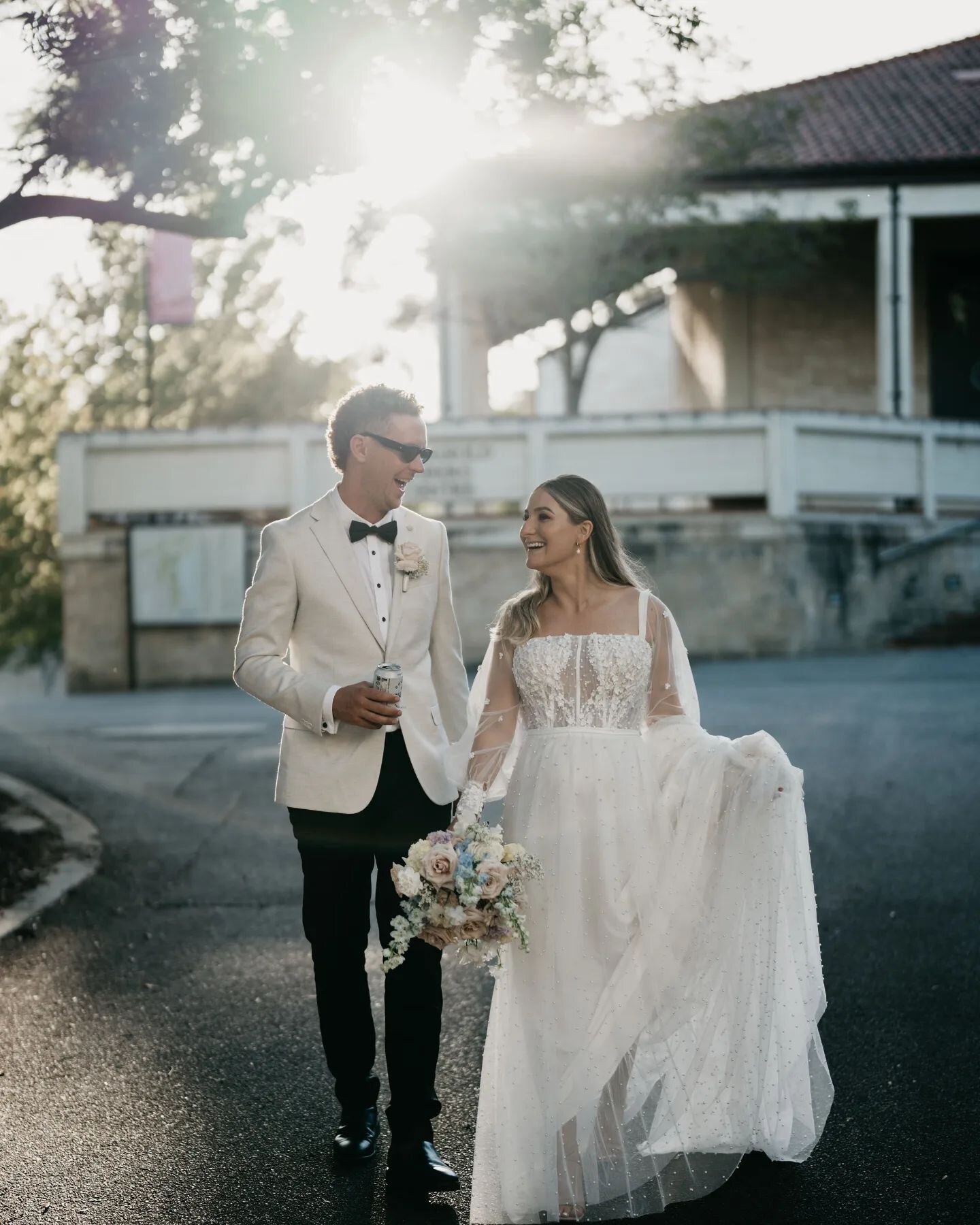 The newlyweds Sharnee and Joe living a real life fairytale 😍☁️🌸

Happy Friday to all the Lovers 🤍🤍🤍

📷 @oliverhorn

#perth #perthcreative #perthluxury #perthisok #perthgirlboss #perthmum #perthsmallbusiness
#weloveperth #perthstagram #theperthc