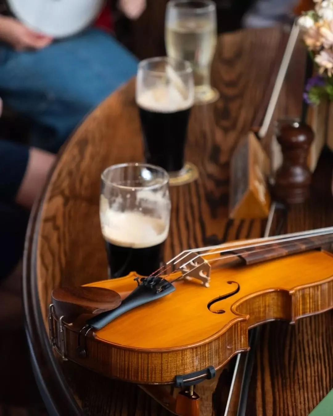 Whether you&rsquo;re keeping the weekend going or winding it down, Monday Club is where you want to be.

Join us in the Whiskey Bar from 6pm for a lively trad session, with $10 pints of Guinness, wines, and whiskey of the week pouring all day.

New p
