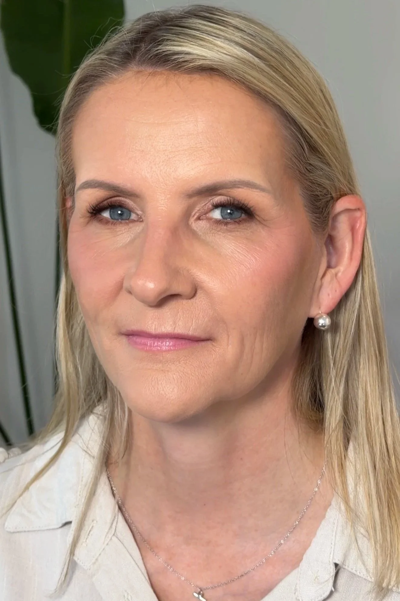 mother of the bride natural makeup pink tones