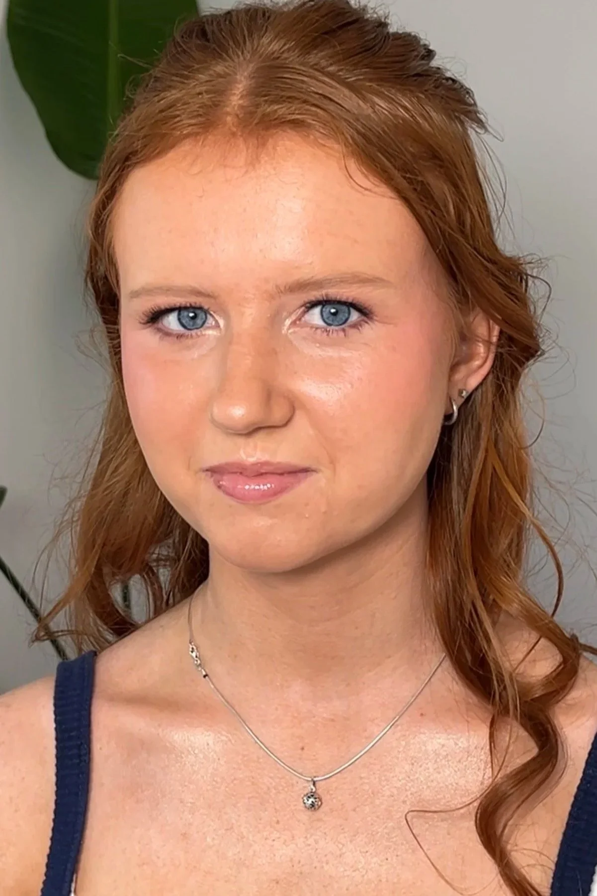 Natural formal makeup look blue eyes soft makeup 