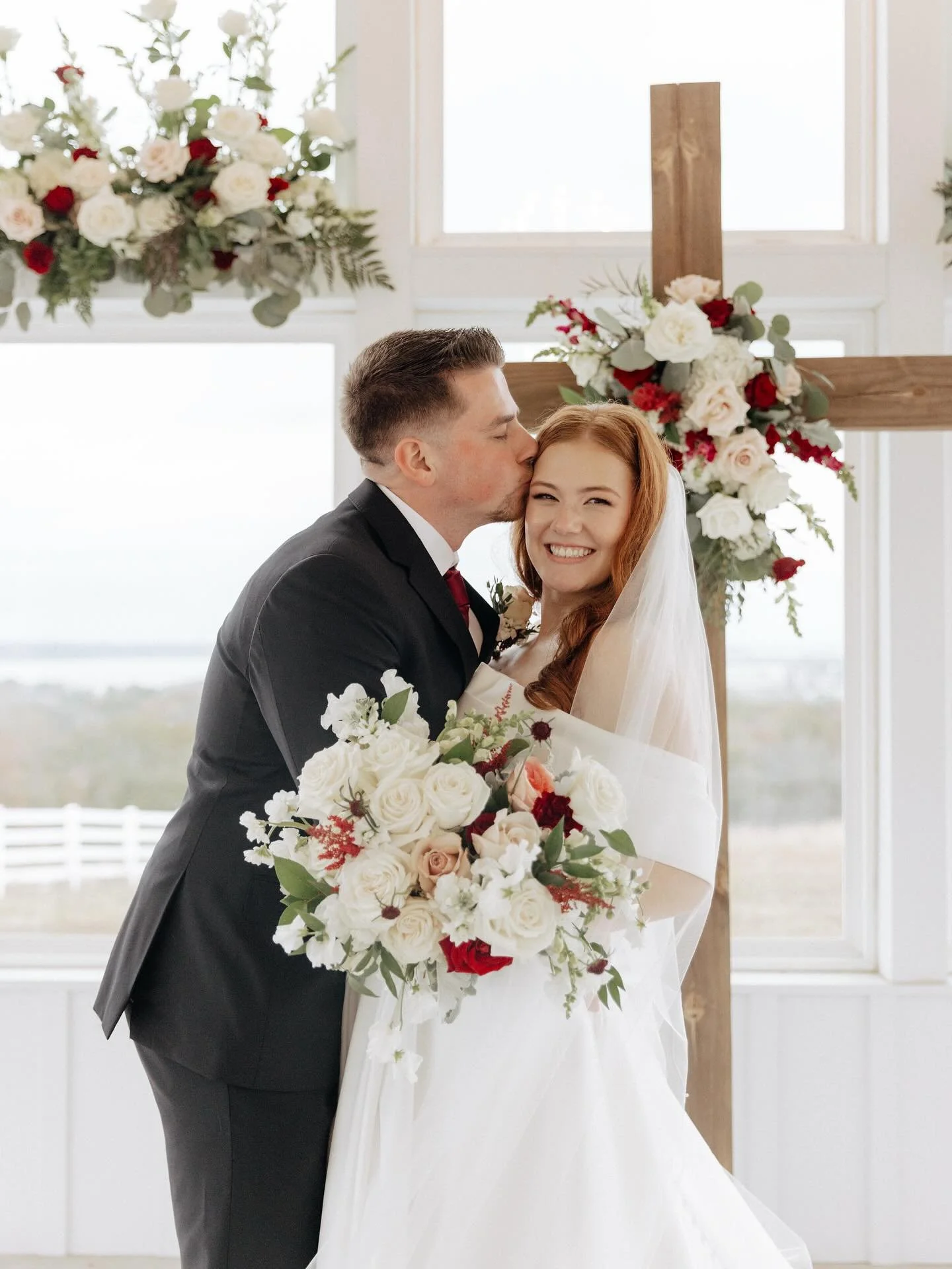 The feeling of being a Bride on the day she dreamt about since she was a little girl is unlike any other!!β¨π°‍βοΈ
Venue: @lakeviewhills
Wedding Coordinator: @infinityroseeventsco
Photography: @rootedimage.photo
Videography: @rootedimage.film