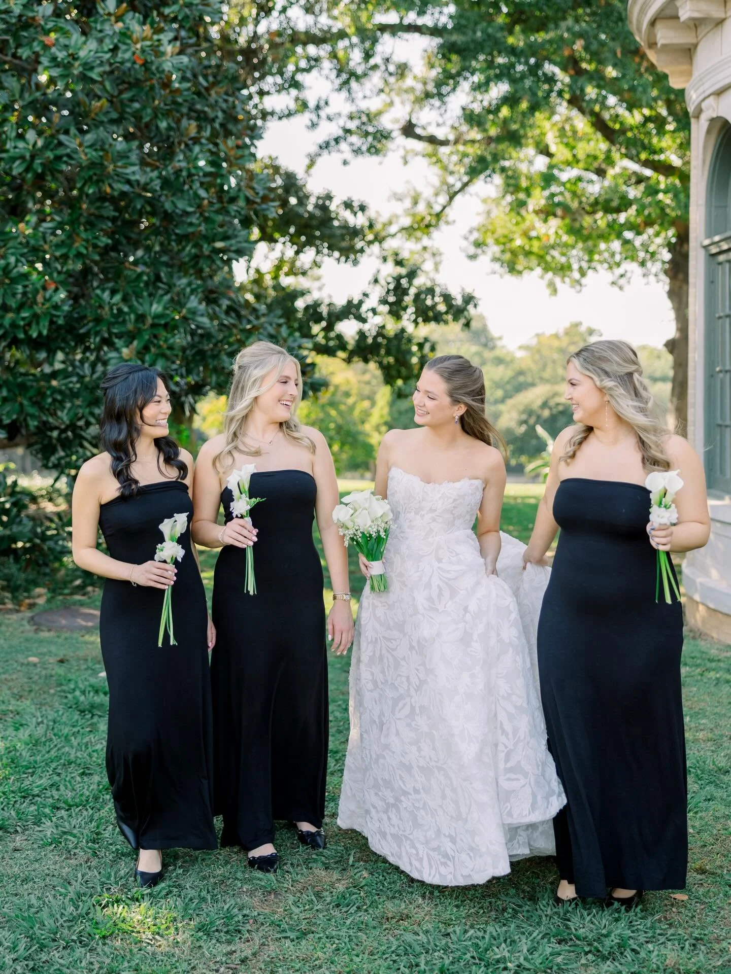 An elegant, classy day celebrating Sadie &amp; Bentley at the stunning @themansionatwoodwardpark 🤍✨

Venue: @themansionatwoodwardpark 
Wedding Coordinator: @infinityroseeventsco @remington.allen00 
Photographer: @hannataylorphotography 
Rentals: @pa