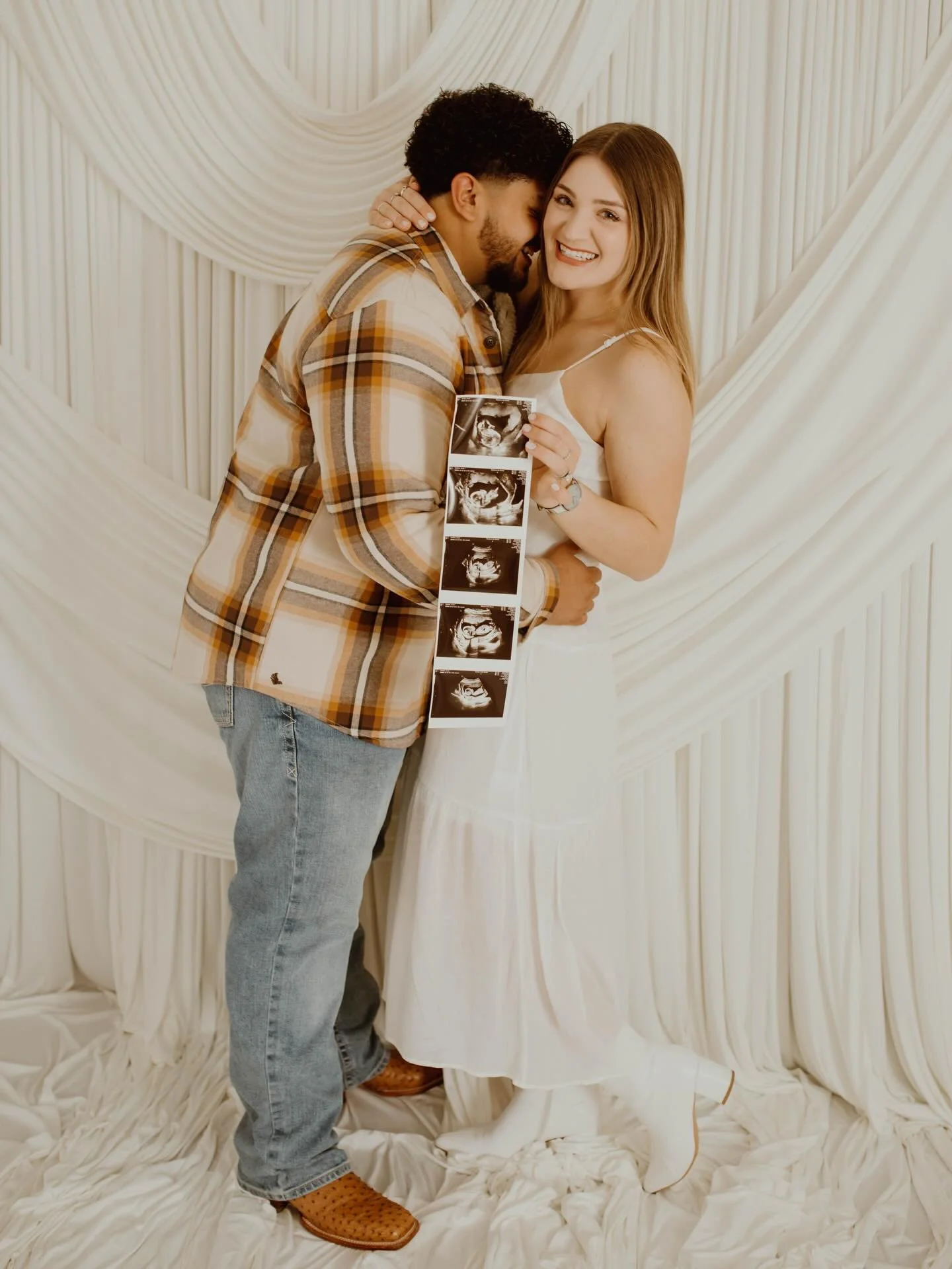 We are adding a little blessing to the Infinity Rose family this June of 2026!🍼🎄

My husband and I are expecting our first baby, and our hearts are overflowing with joy and gratitude for His special gift! 

We are blessed with the sweetest couples 