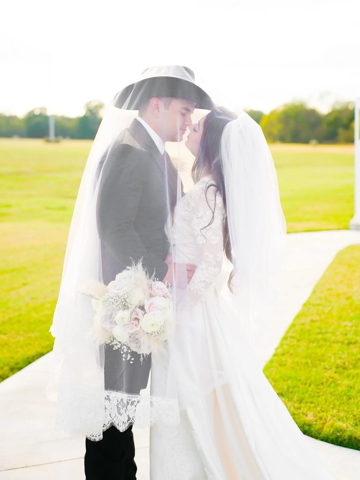 Ava &amp; Jack&rsquo;s special day was full of her grandmothers Wedding dress of 3 generations, a rainy morning, a Catholic Ceremony Mass, a double rainbow, and SO much love to make it the best day ever!!!💝☔️🌈

Venue: @christthekingtulsa @bluestemm