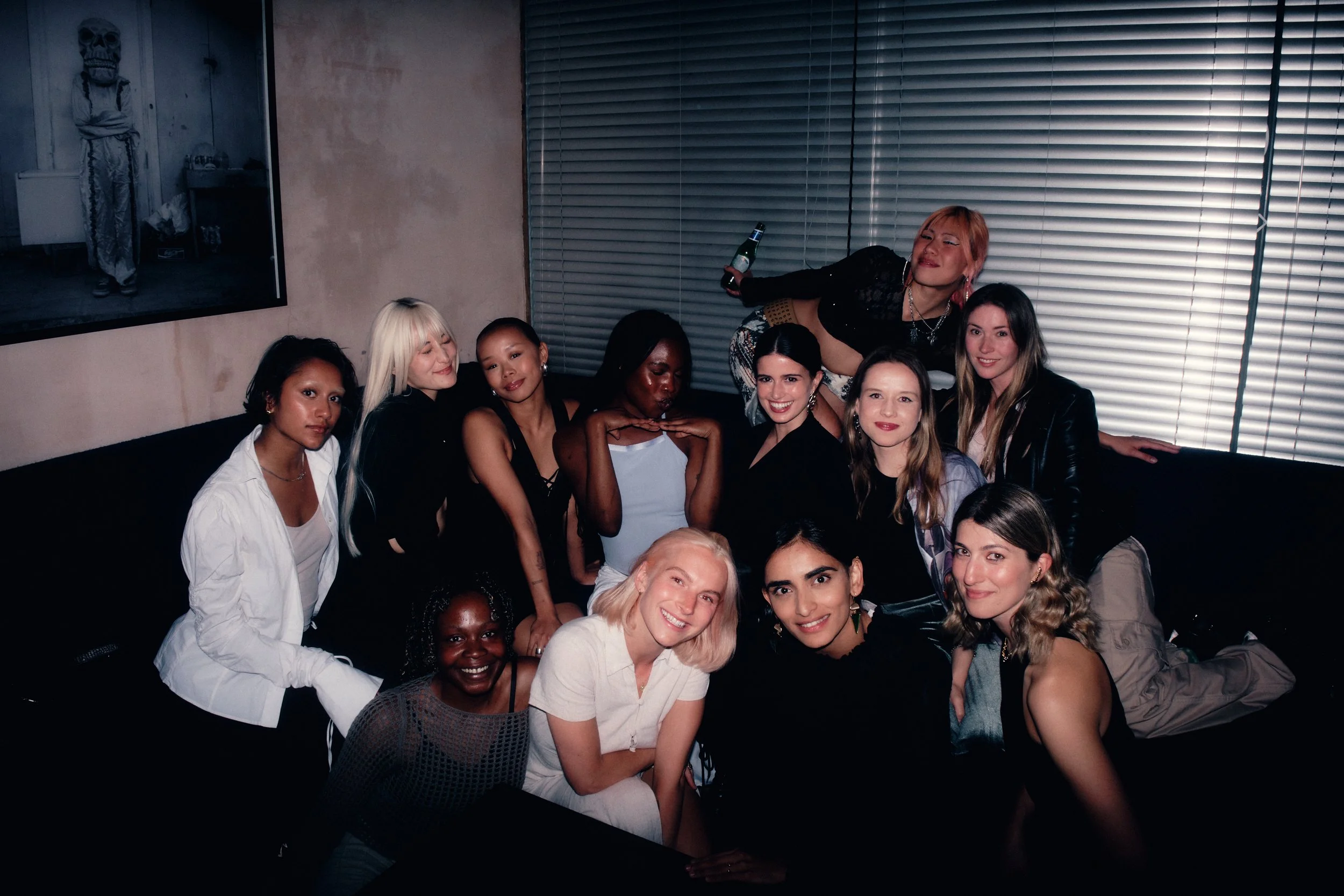 WMN* | THE FEMALE GAZE
