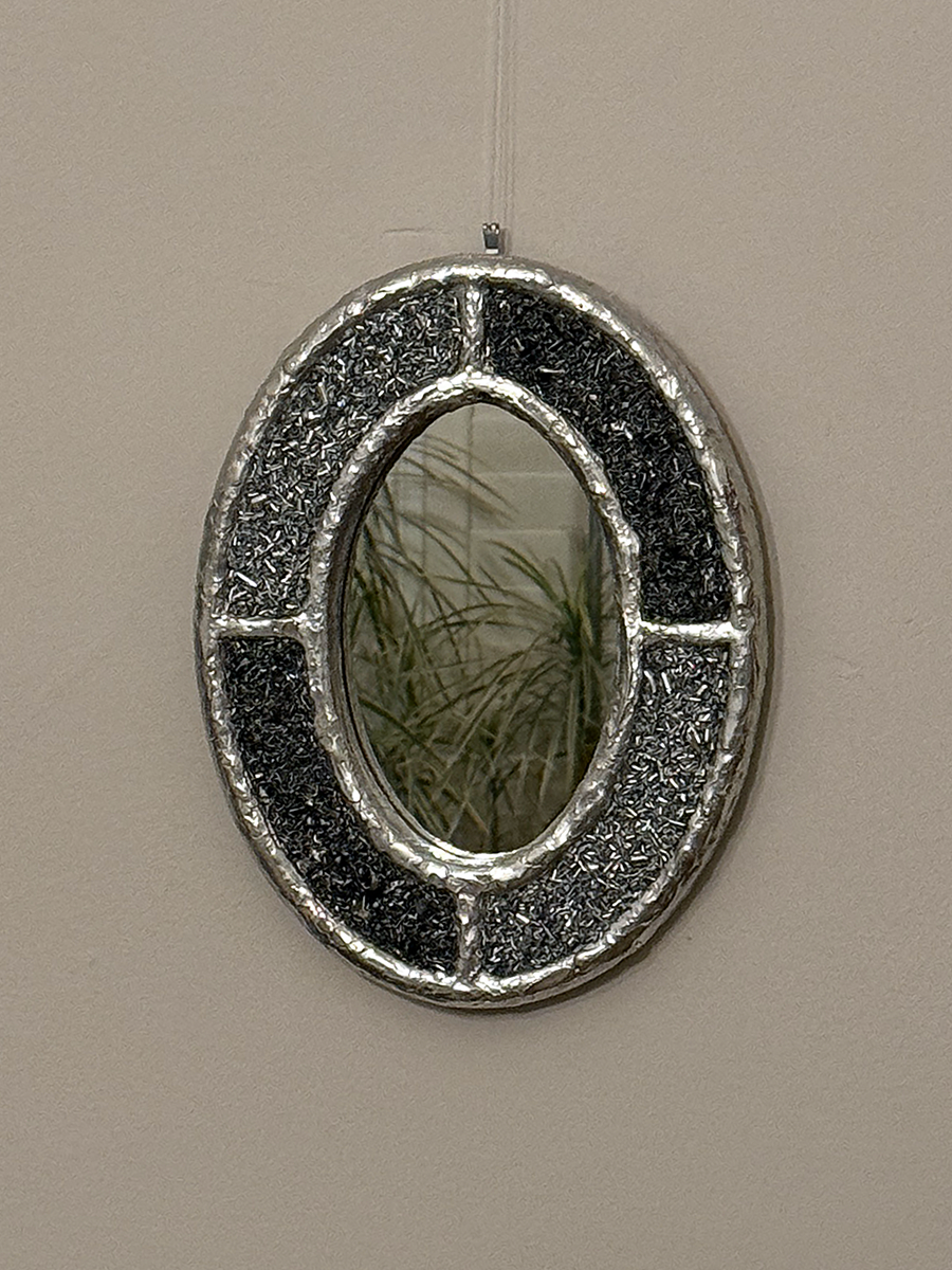 oval mirror 2.png