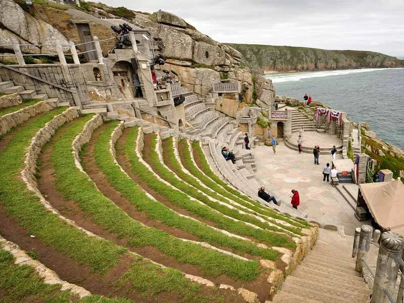 Minak Theatre seating