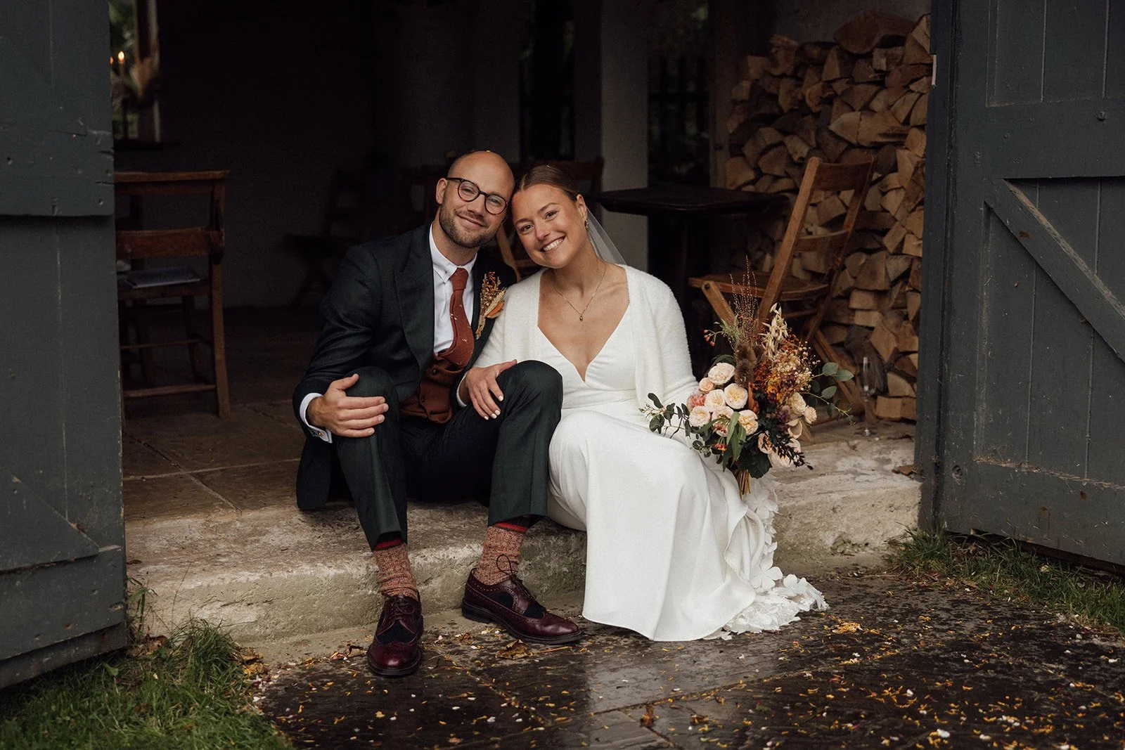 Best Time to Elope in Cornwall: Weather, Costs, Seasons &amp; Photography Guide