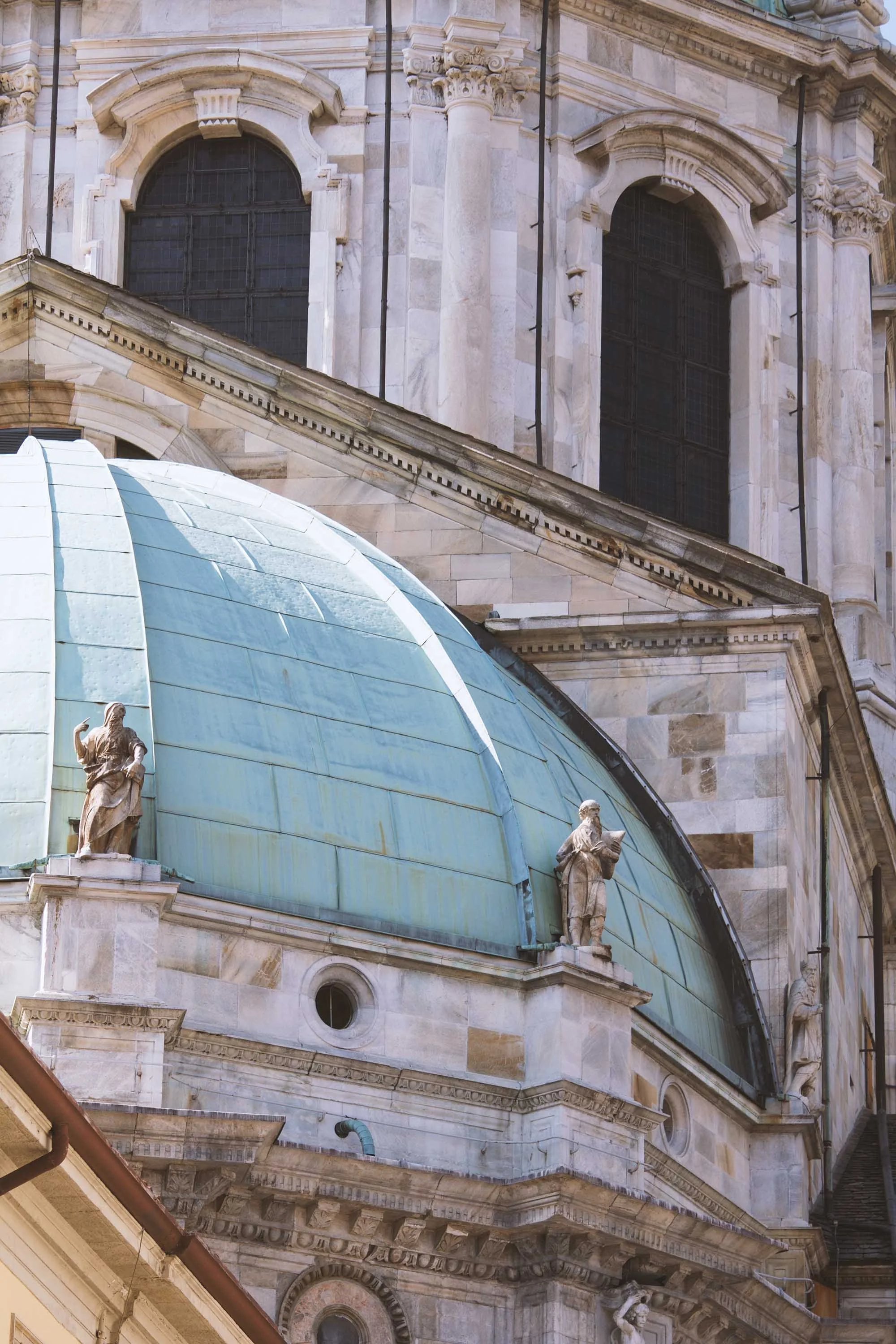 Details of the cathedral of Como with its different marbles sourced from different Comacino areas