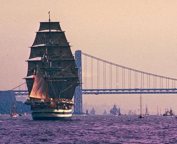 The "Amerigo Vespucci" training ship in New York