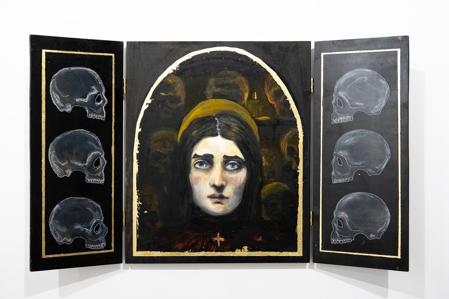 St. Inbetween House Altar. 

A new saint for those who stand at crossroads: between old names and new callings, between faith and forgetting, between this world and the one that breathes just beyond it.

Oil paint, oil pastels, leaf gold on wood.
100