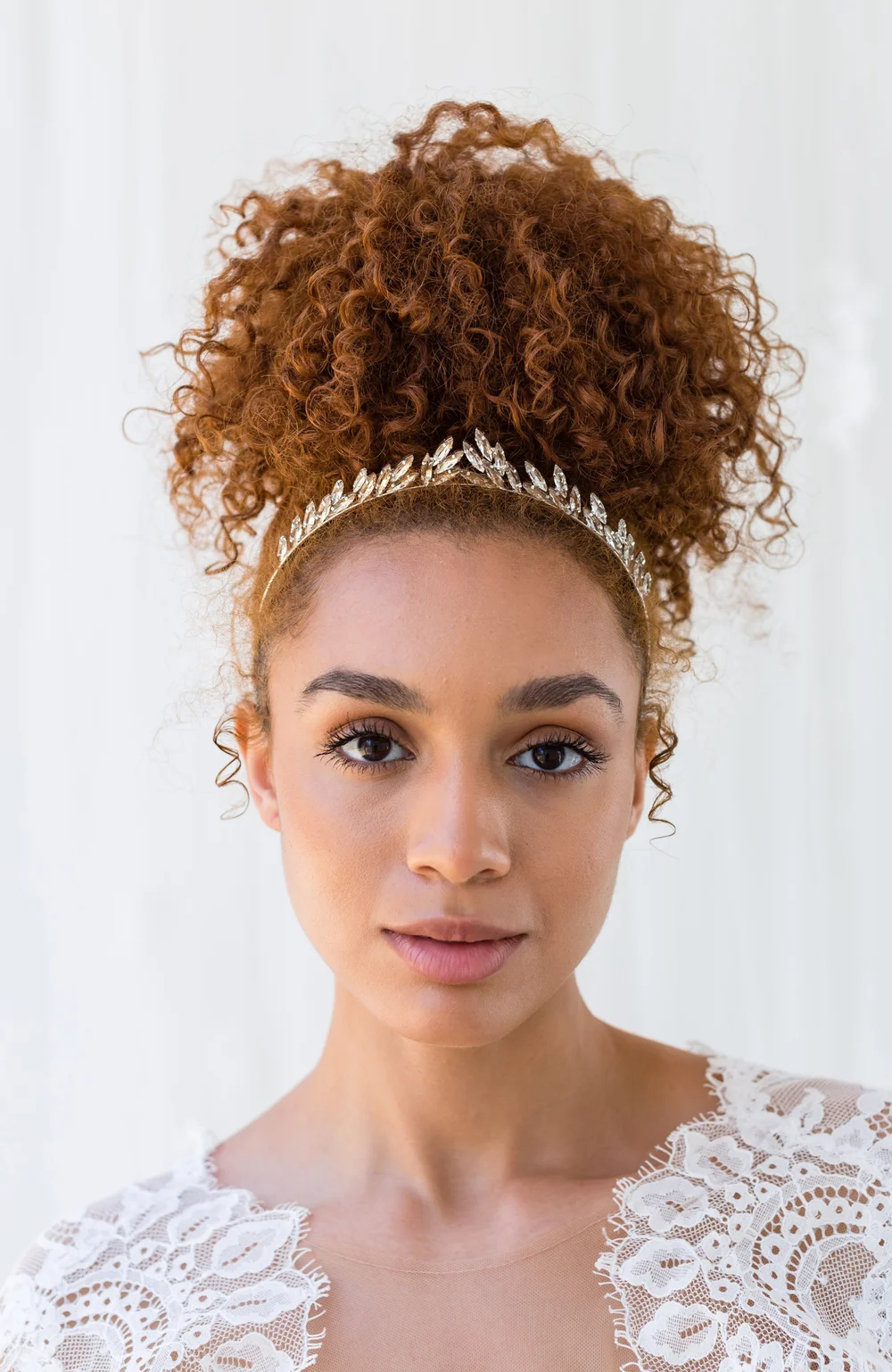 Aspen Crown — Meanwhile in Athens display picture 3