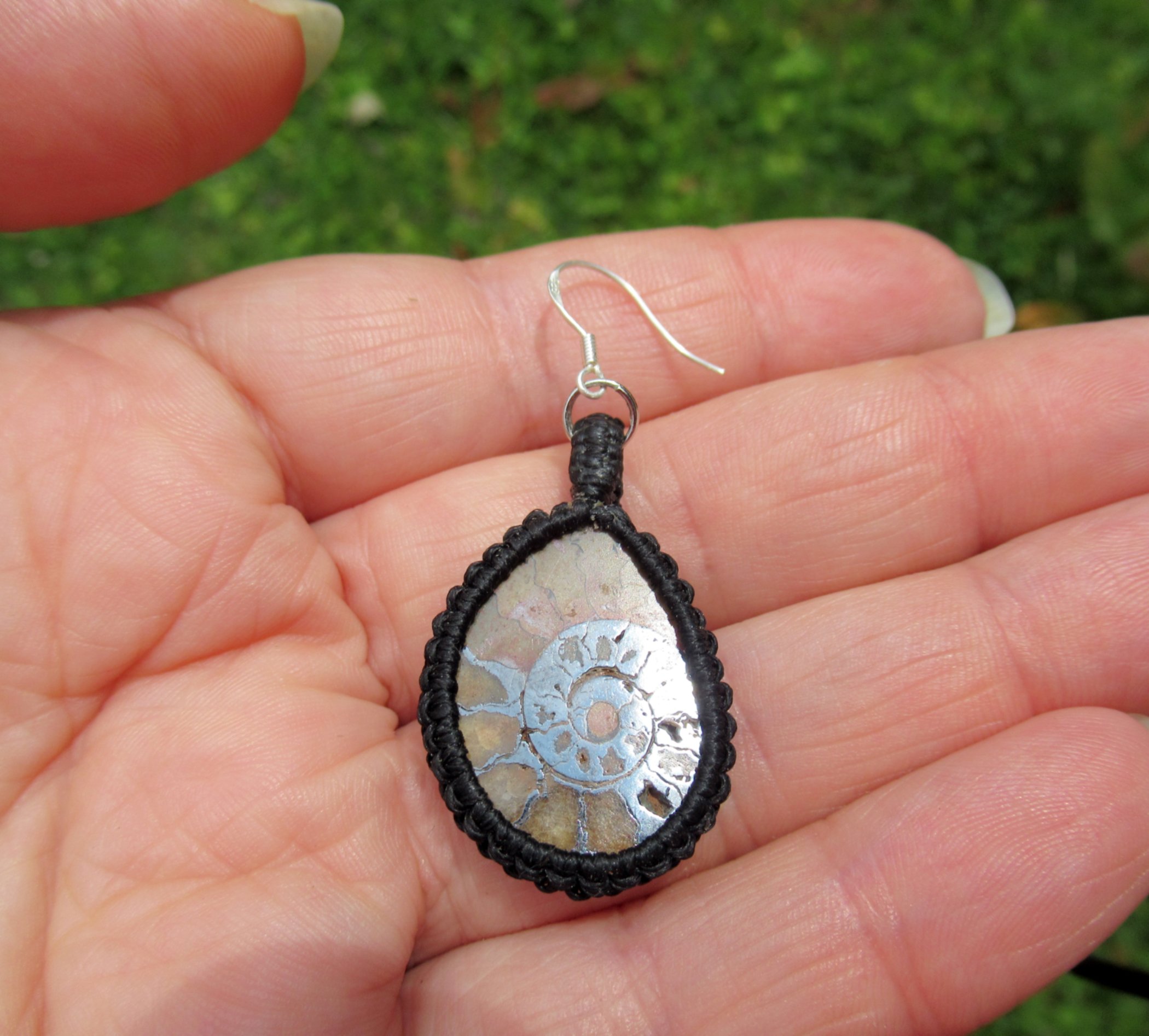 earring1b.jpg