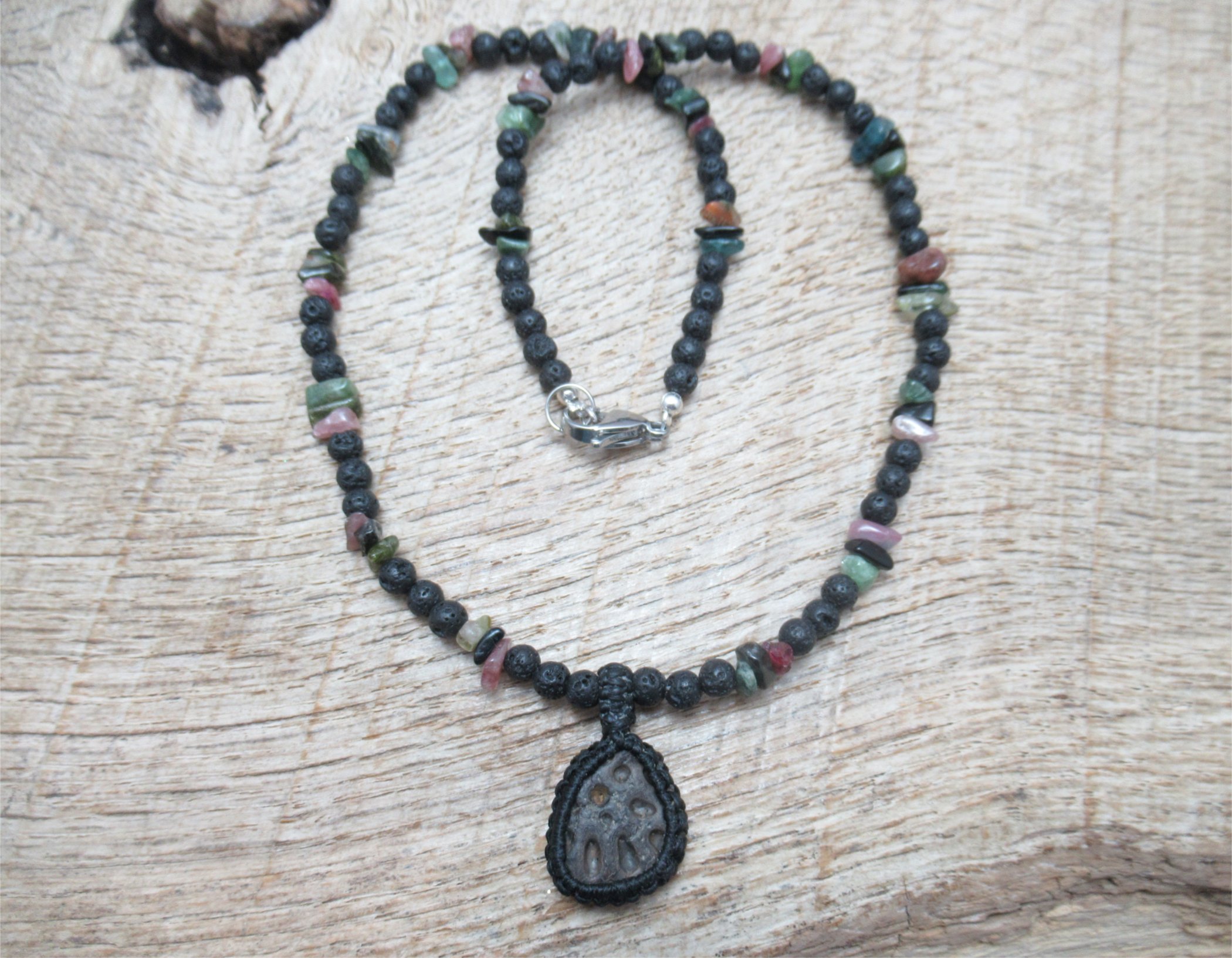 Fossil alligator skin (diplocynadon, 30 million years old) from the Isle of Wight, necklace with small tourmaline and lava stone beads FREE SHIPPING WORLDWIDE