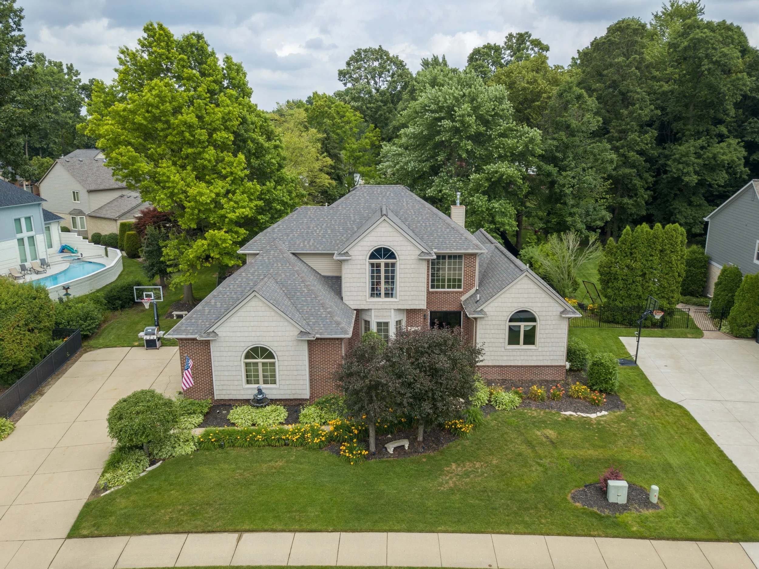 49112 White Mill Drive, Shelby Twp