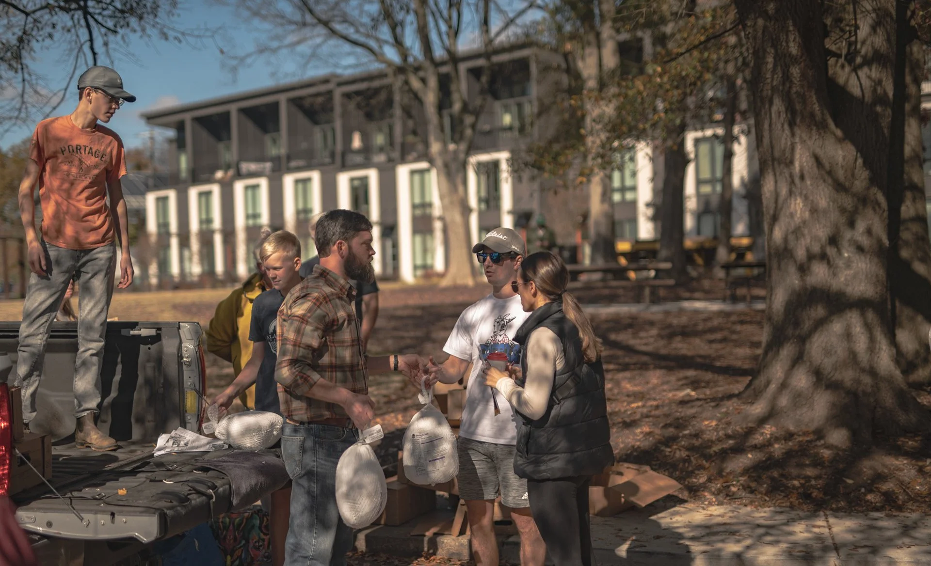  Delivering Thanksgiving Meals for the 18th Year: Supporting Our Community Neighbors