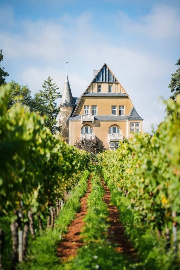 Villa Lux in Geisenheim im Rheingau. Veranstaltungsort des Resilienz-Retreats am 12. und 13. September 2026.