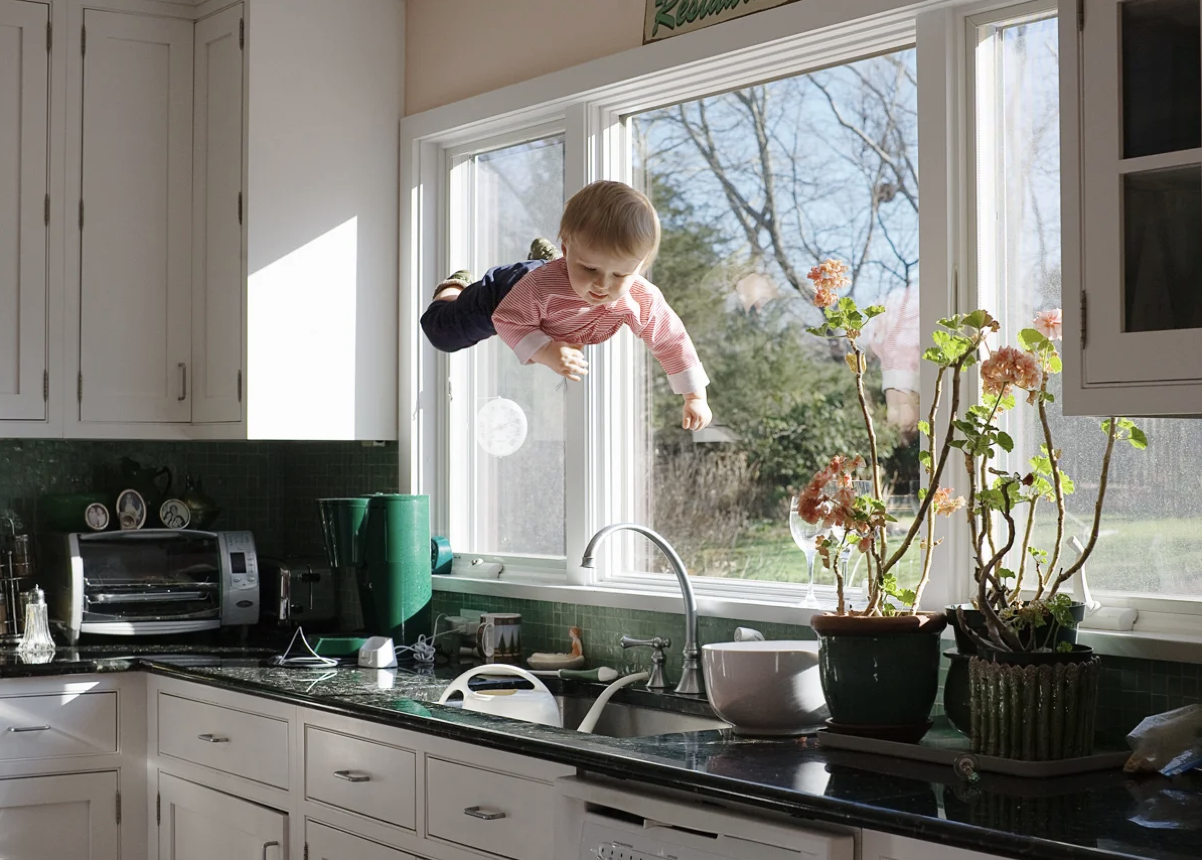 Kitchen Flight / Flying Henry 