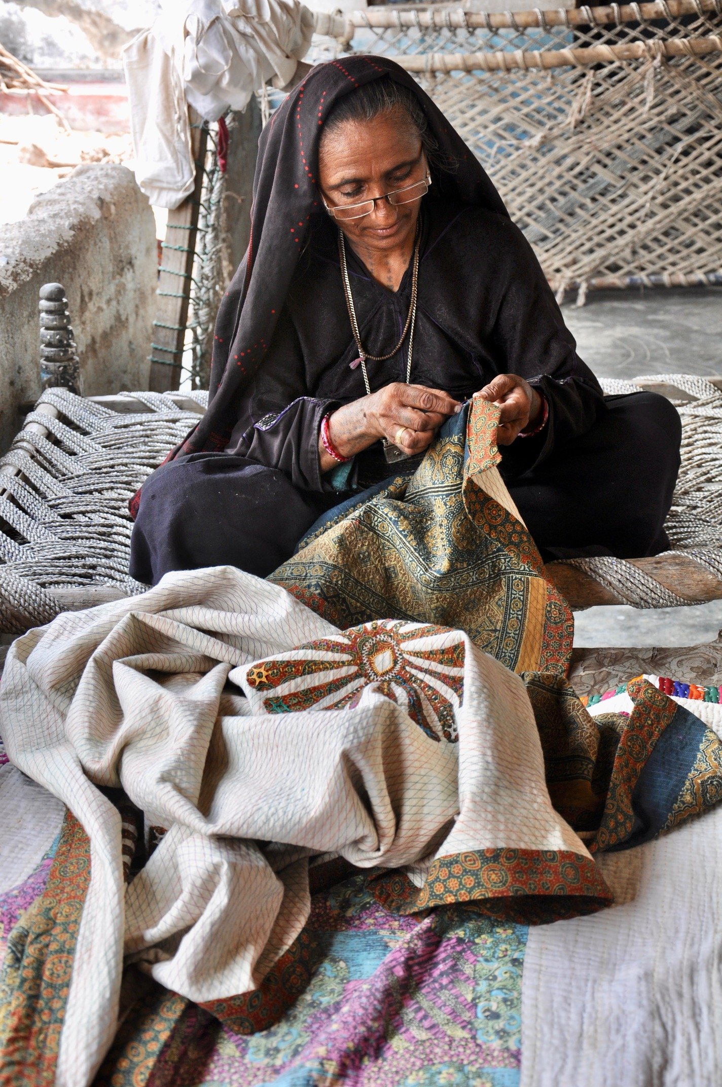 10-Sajnuben embroidering.jpg
