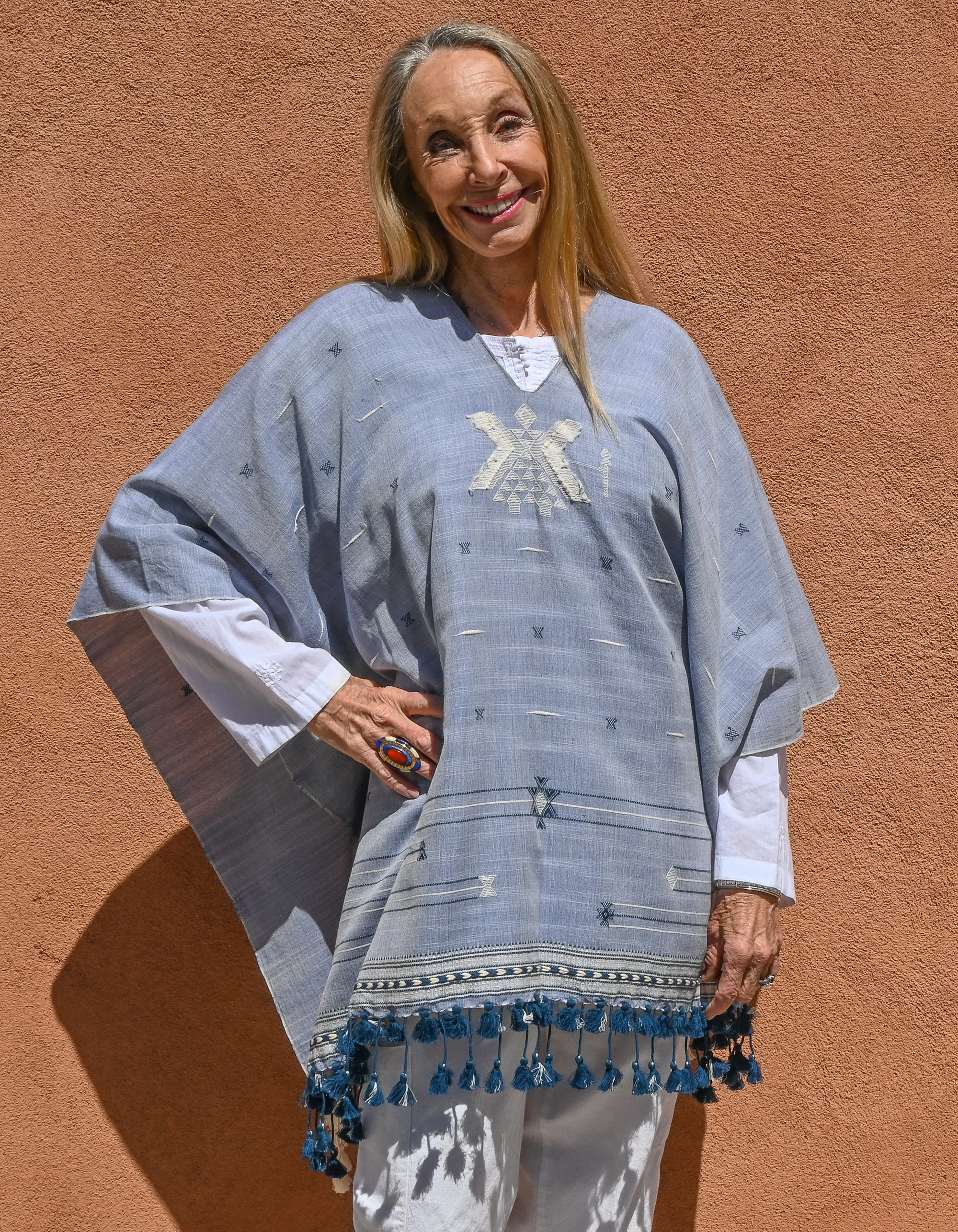 2-3T-Ma-6 Pachanbhai Poncho Maa-6-1148.jpg