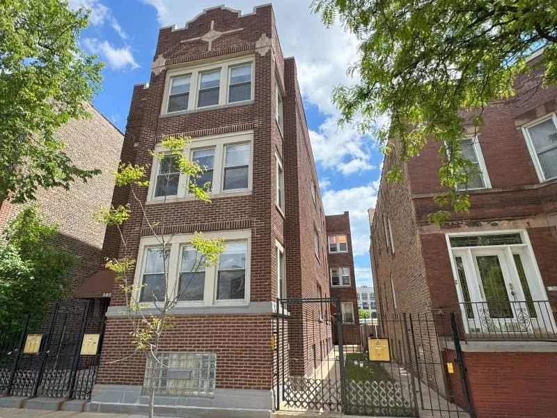 5019-North-Ashland-Ave.jpg