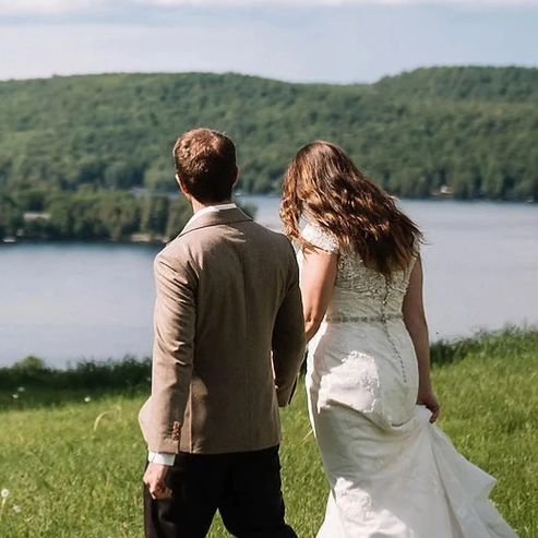 We can't think of a better place to get married than @eagleviewevents

Imagine saying your 'I Dos' from one of the best views in Ontario.&nbsp;

#DiscoverMuskoka #DiscoverON #holidayrental #ontariovacation #ontarioairbnbs #airbnbontario #ontarioairbn