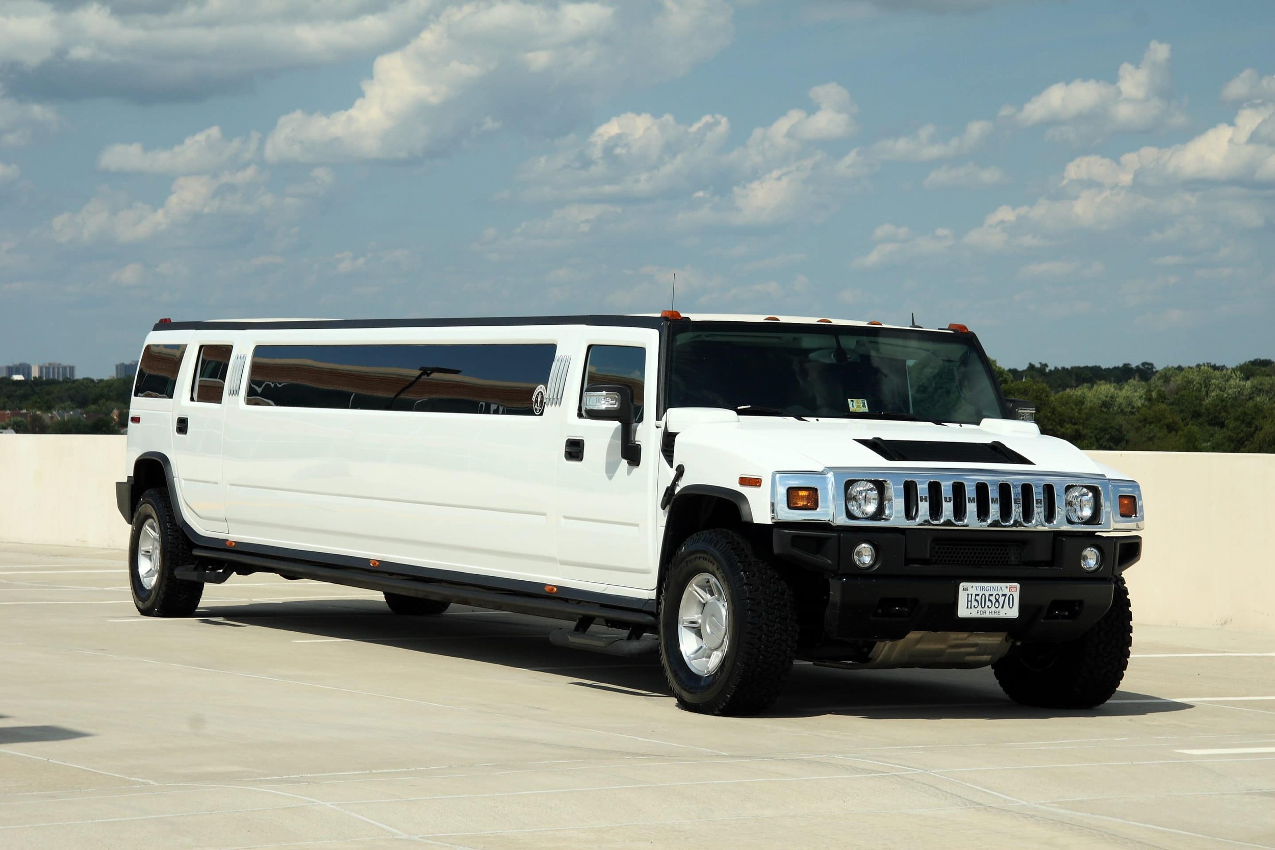 image of a hummer limo