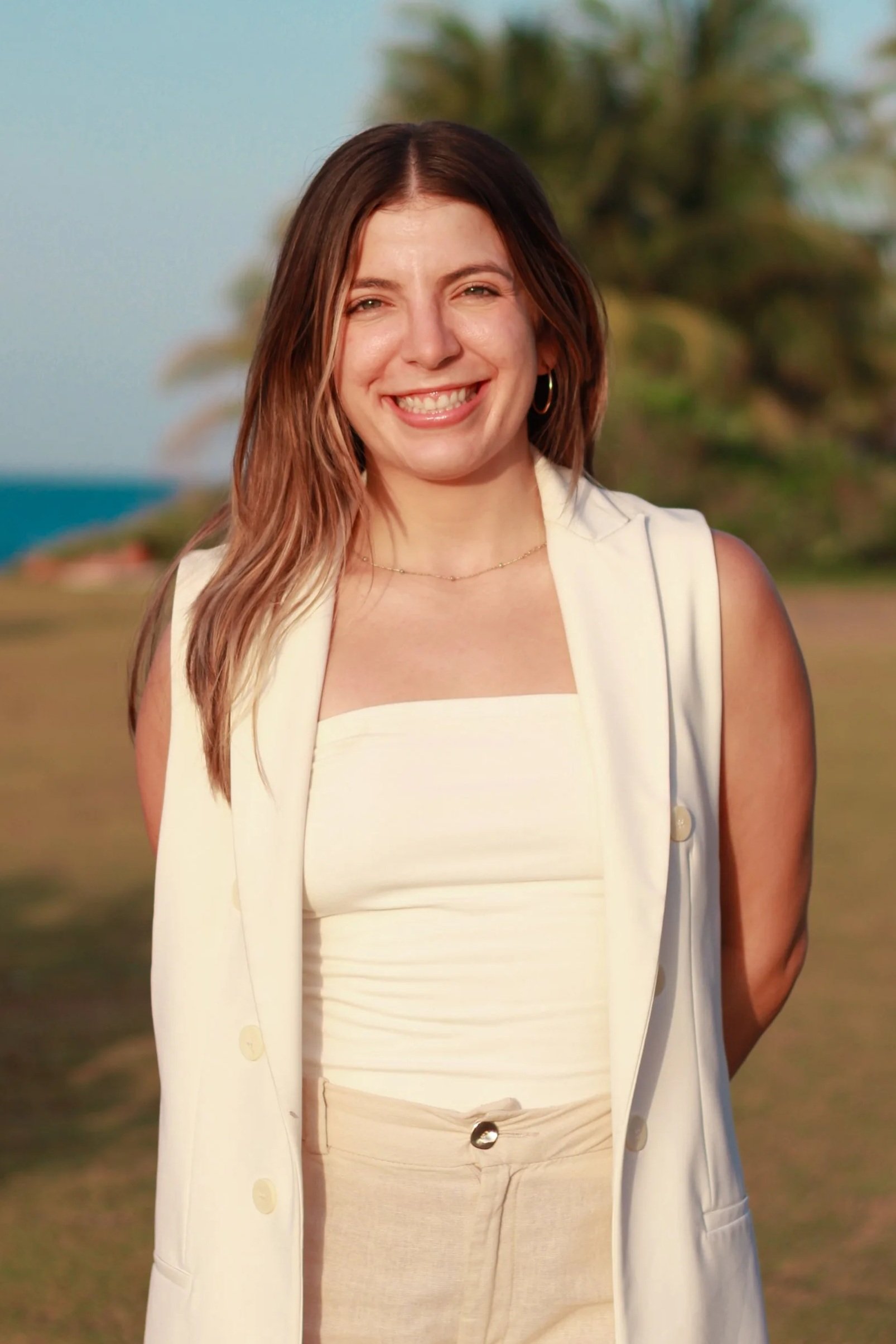 Verónica Salas, LMHC 