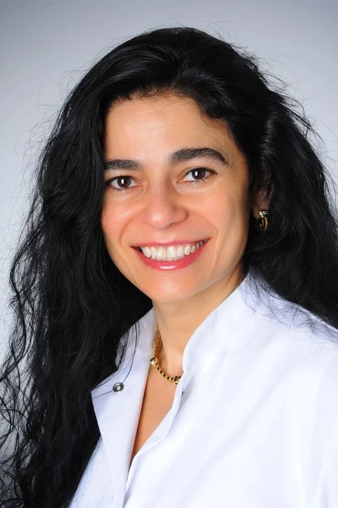 Dr. Rowshanak Hashemiyoon at The Courage to Be Summit Bronxlandia