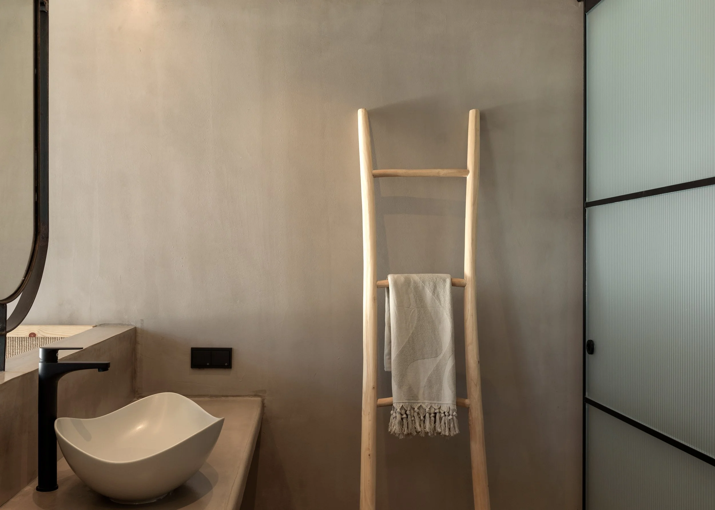 Nerea Room 07-13.jpg