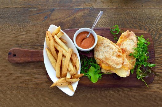 4 Ways We Look to Food Instead of God