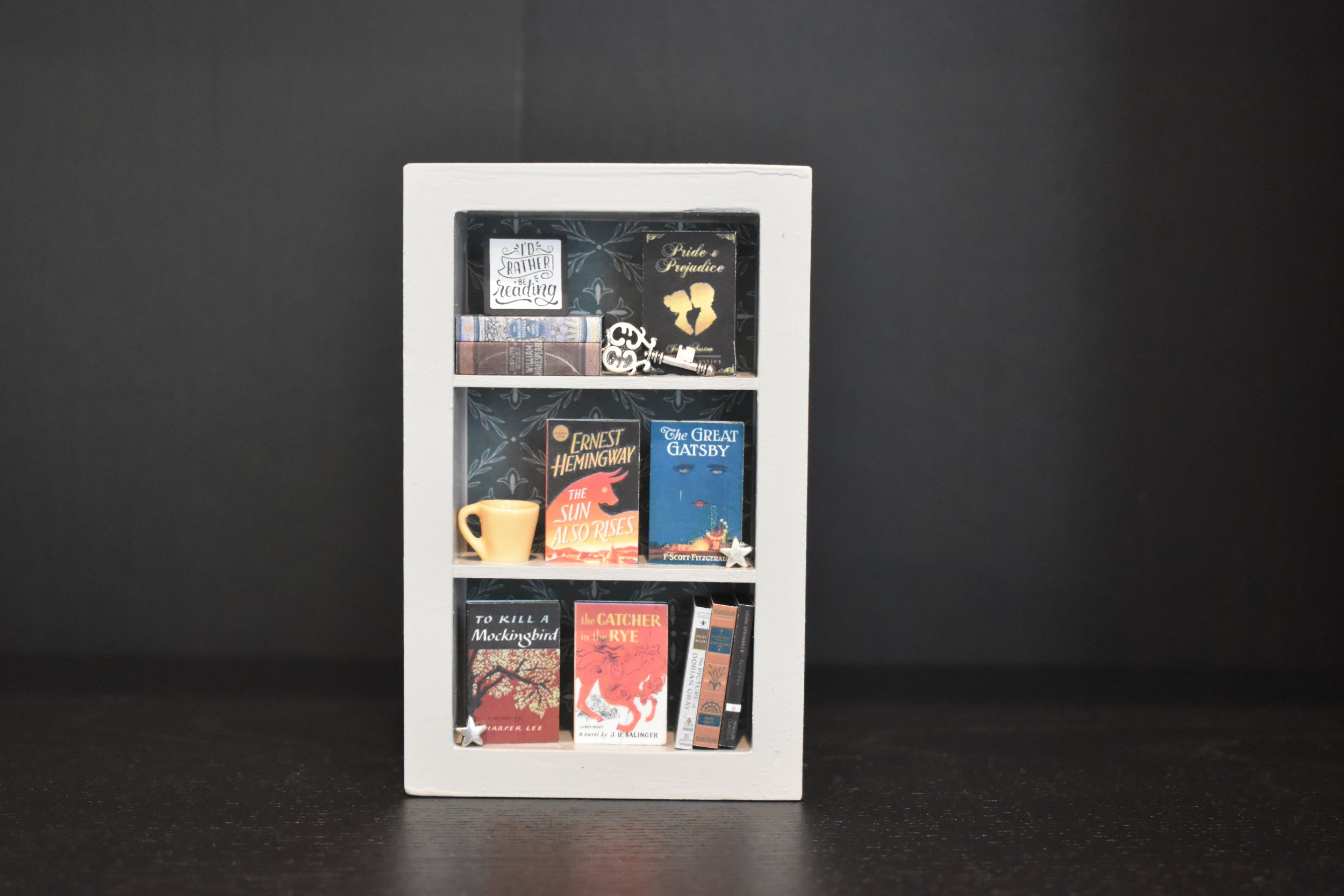 Classics Tiny Shelf
