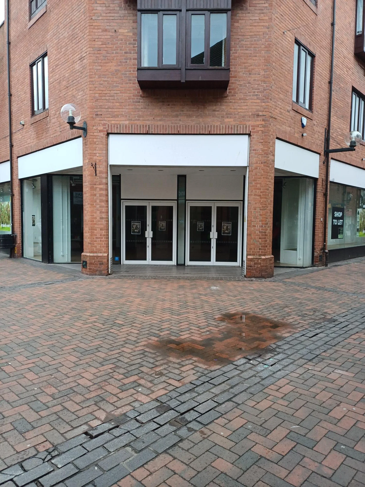 VACANT UNIT