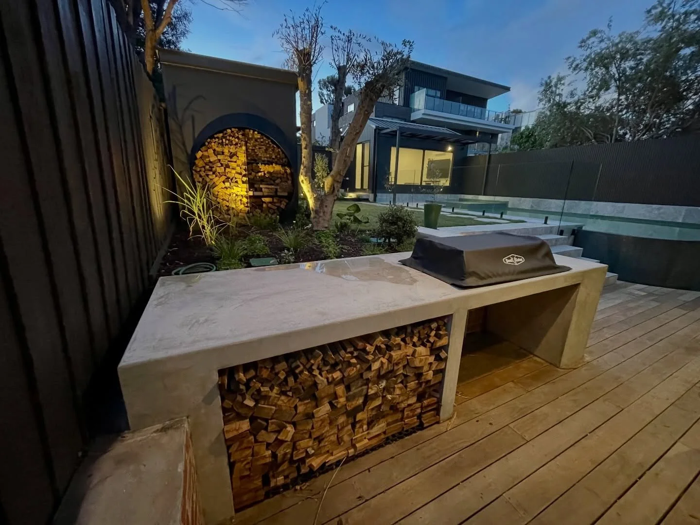 A Northcote handover just in time for the best part of the year.
Long afternoons drifting into evenings, friends dropping by, kids in and out of the water, and the pool quietly doing what it was designed to do bring people together.

Thanks to our in