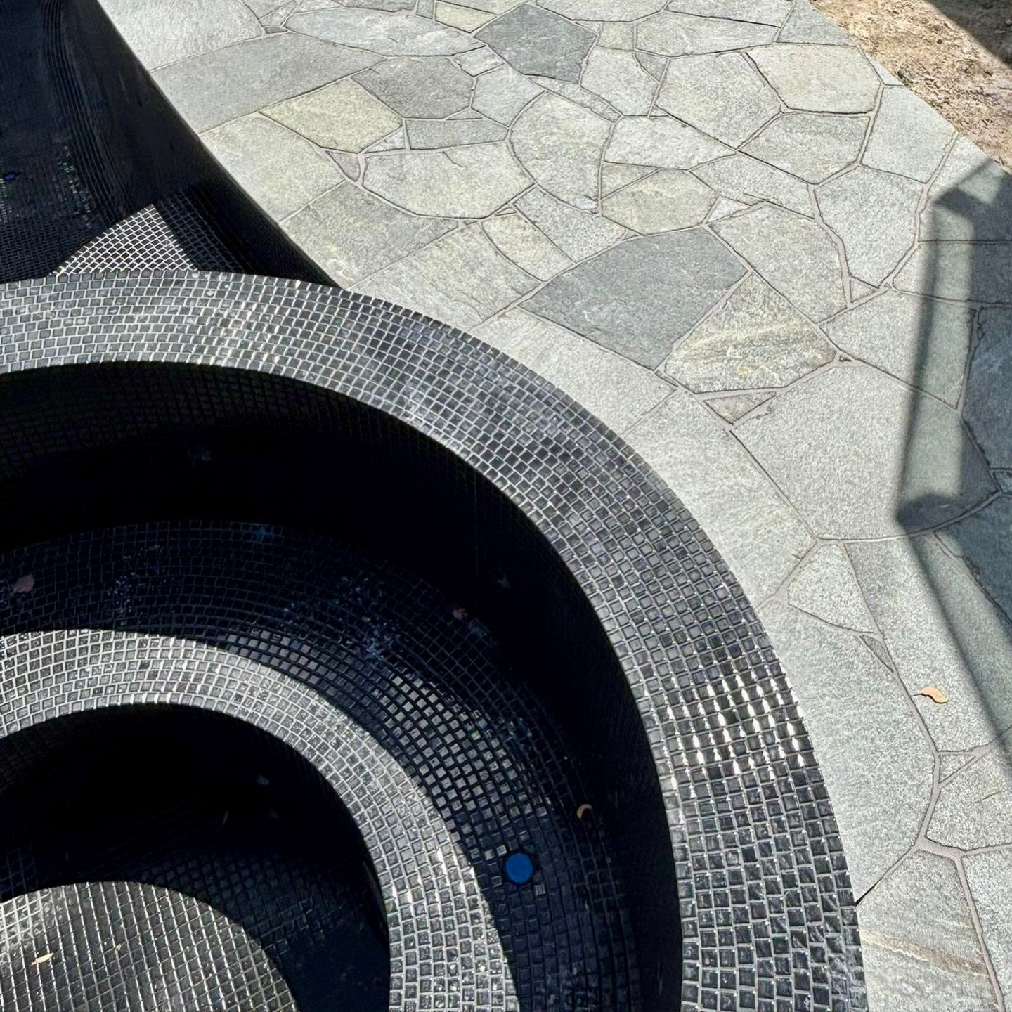 A considered palette and enduring materials, chosen to last.

Great crazy paving progress on site.

.
.
#melbournepools #poolbuilder