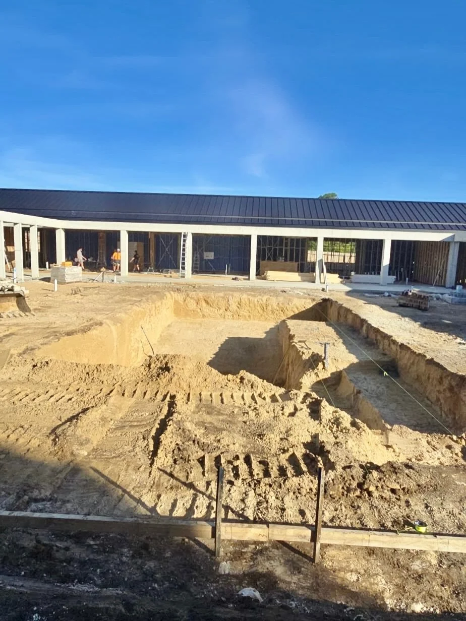Portsea progress.

A big week on site as the pool excavation starts to reveal the scale and shape of the project.

One of those stages where everything suddenly feels a lot more real.

Great to be working alongside the teams at @king____architecture_